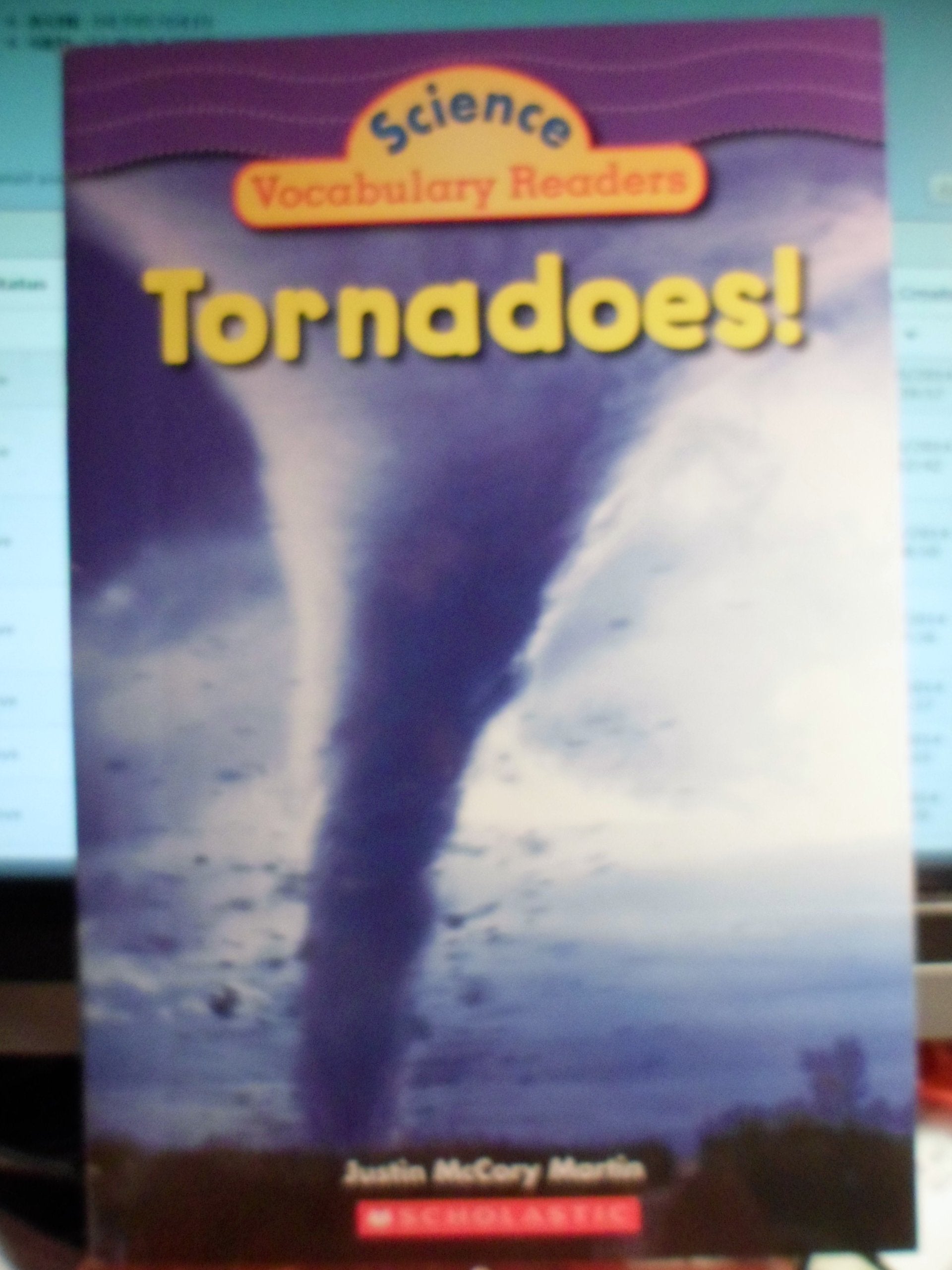 Tornadoes! (Science Vocabulary Readers),Used