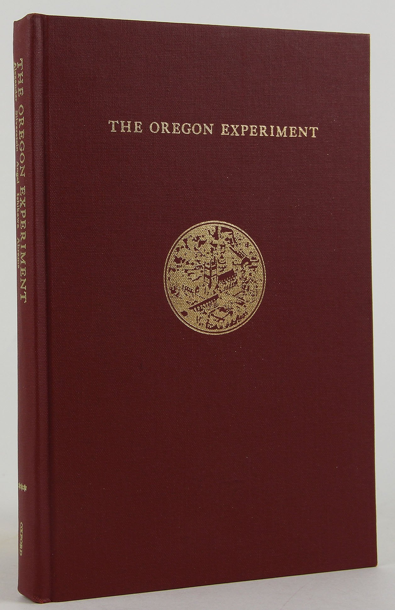 The Oregon Experiment (Center For Environmental Structure Series)-used