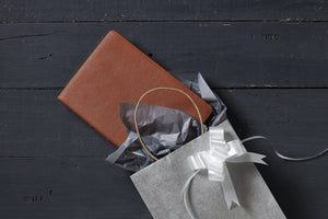 Reina Valera 1960 Biblia Letra Gigante, Coleccin Premier, Caramelo, Interior a dos colores: Edicin Limitada (Spanish Edition,Used