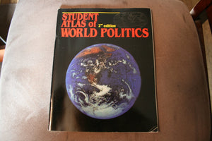 Student Atlas of World Politics,Used