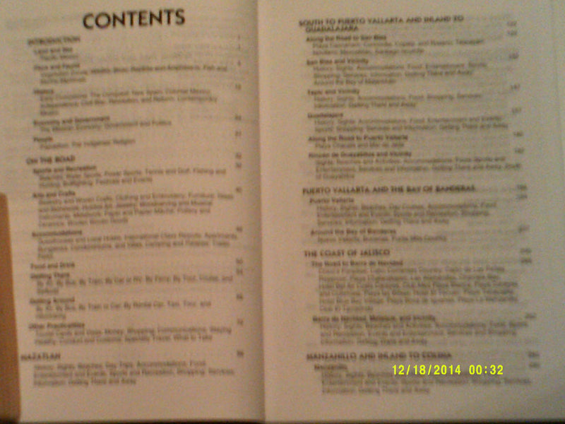 Pacific Mexico Handbook: Acapulco, Puerto Vallarta Oaxaca, Guadalajara, Mazatlan (3rd ed),Used