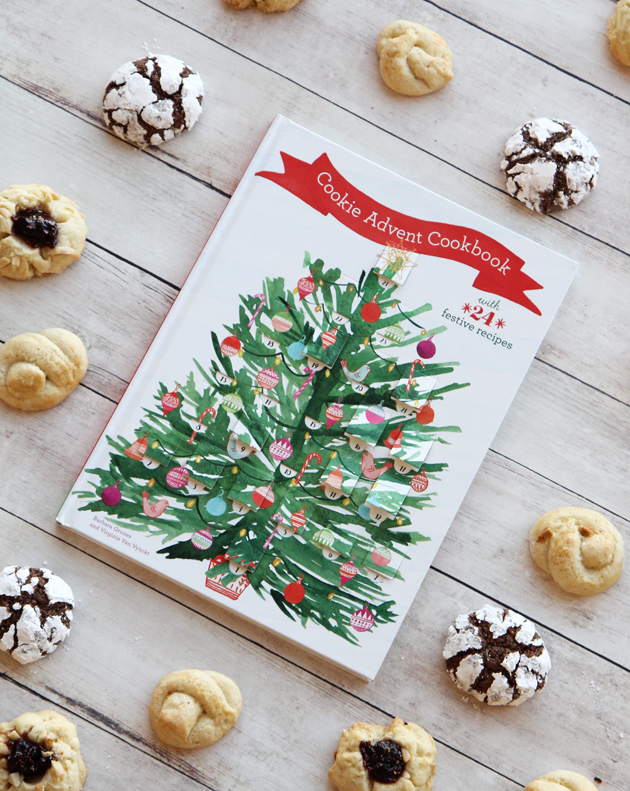 Cookie Advent Cookbook: With 24 Festive Recipes