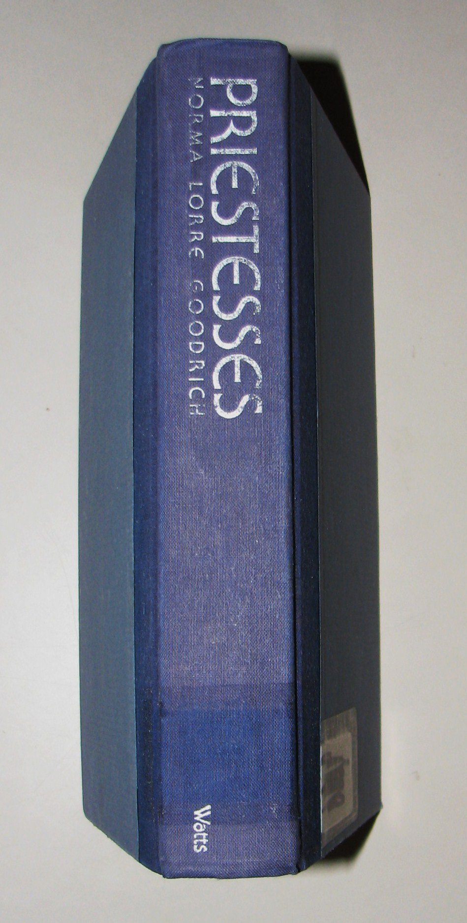 Priestesses,Used
