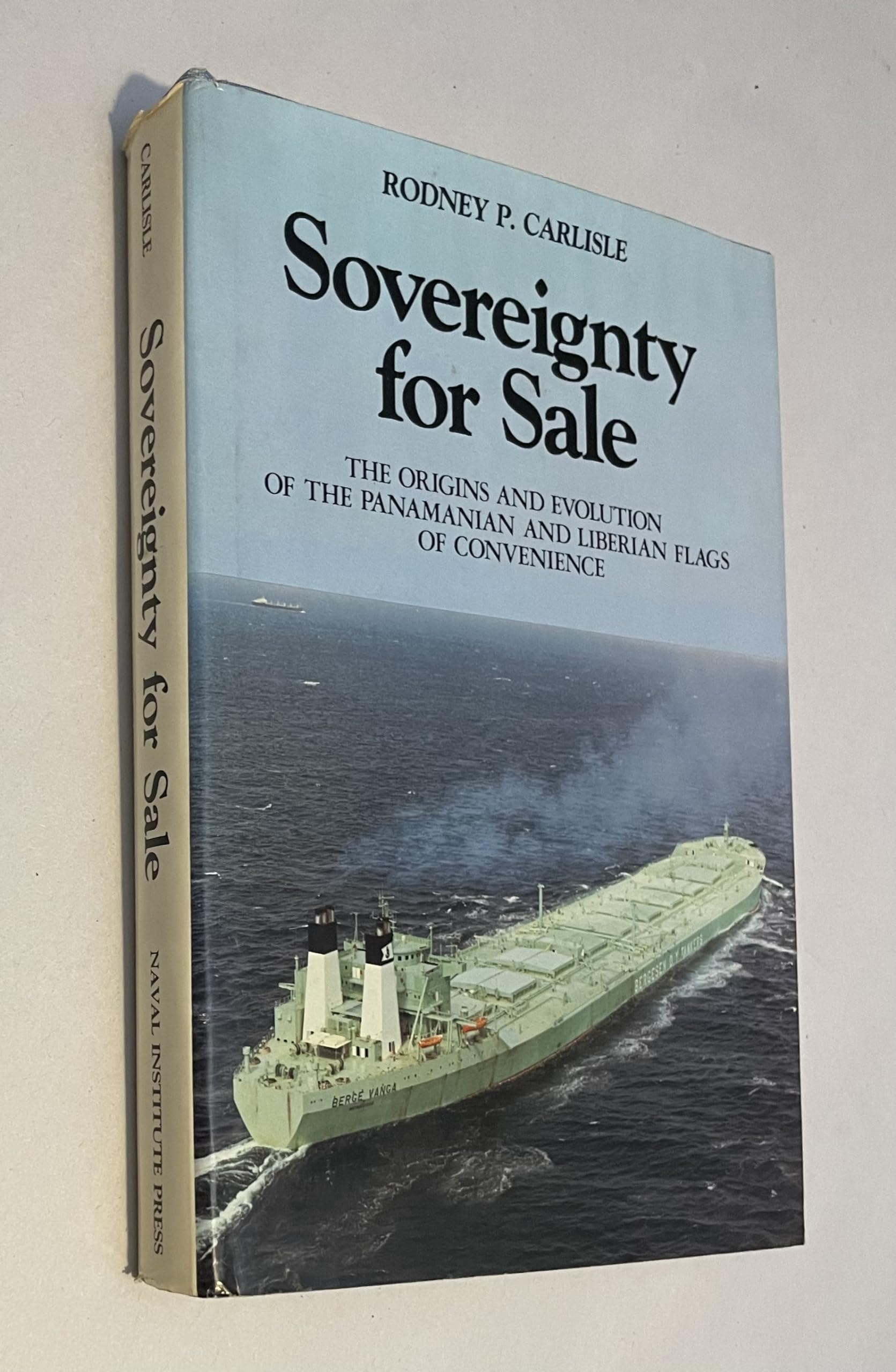 Sovereignty for sale: The origins and evolution of the Panamanian and Liberian flags of convenience,New
