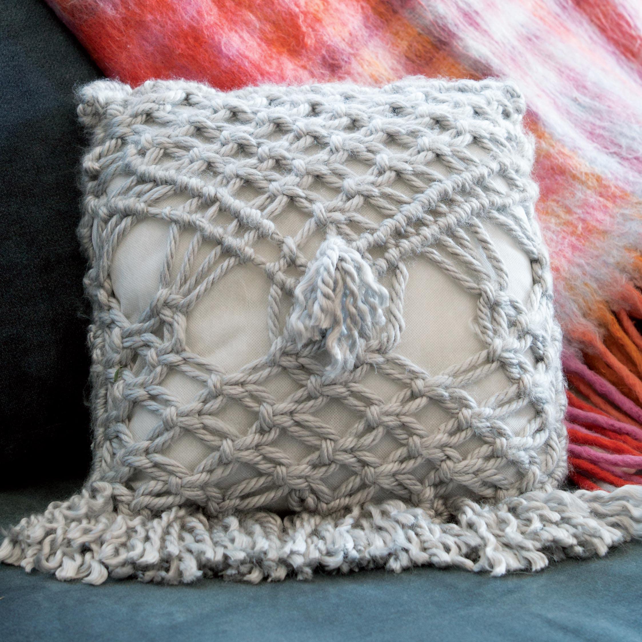 Macrame11 Stylish Wall Hangings & Other Projects for Beginners,Used