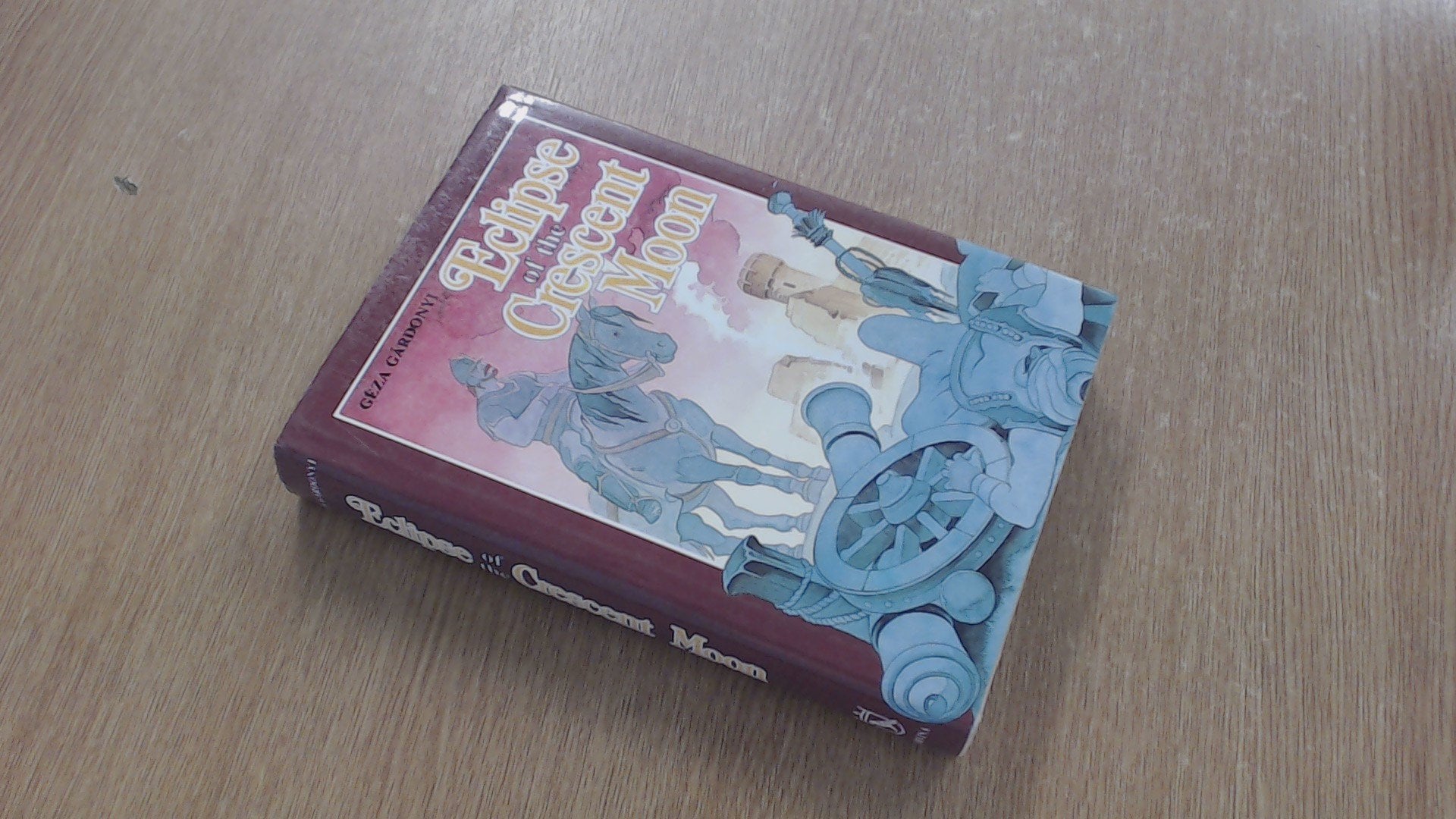 Eclipse of the Crescent Moon,Used