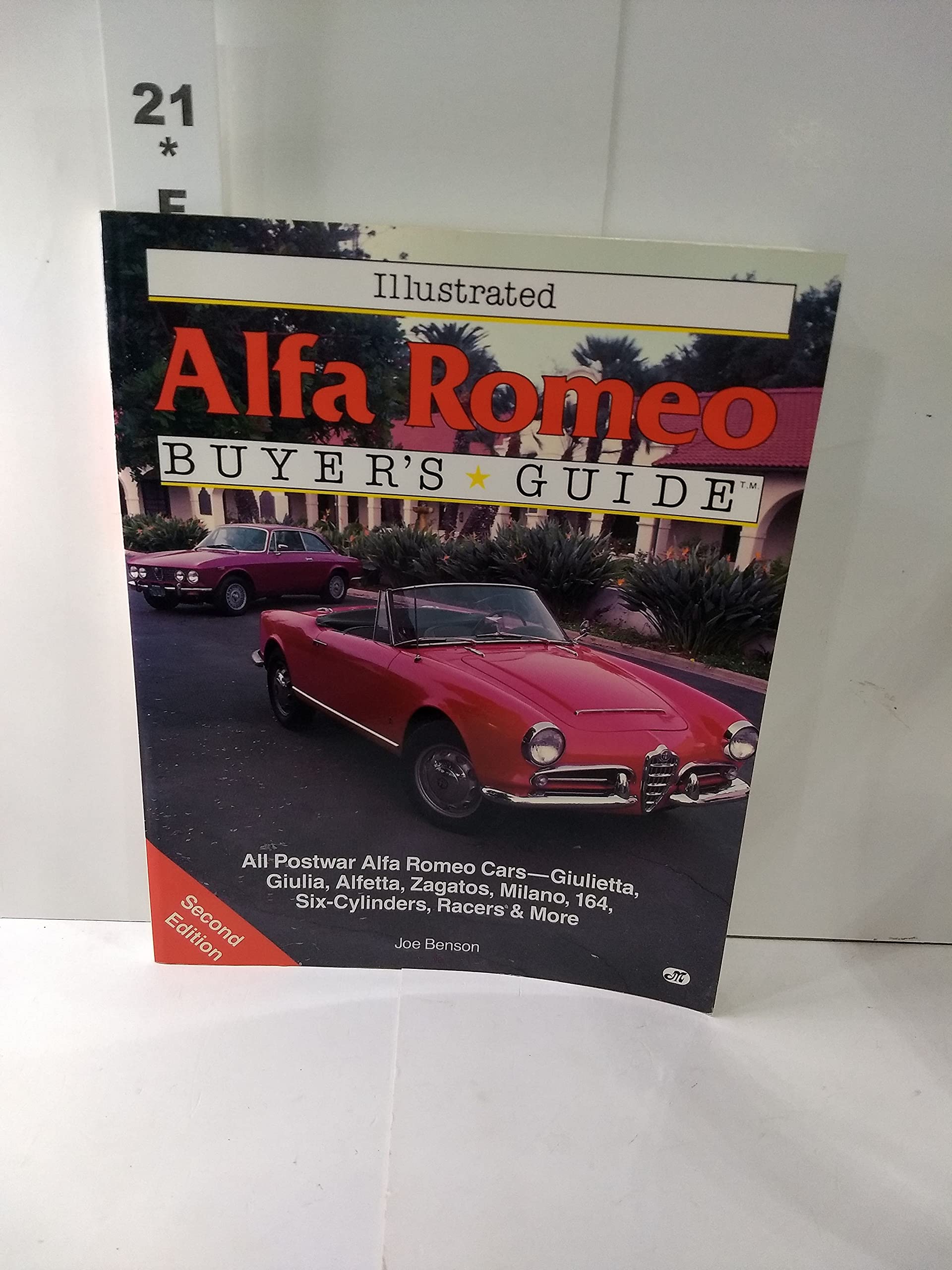 Illustrated Alfa Romeo Buyer's Guide by Motorbooks Intl - Essential Resource for Car Enthusiasts and Collectors
