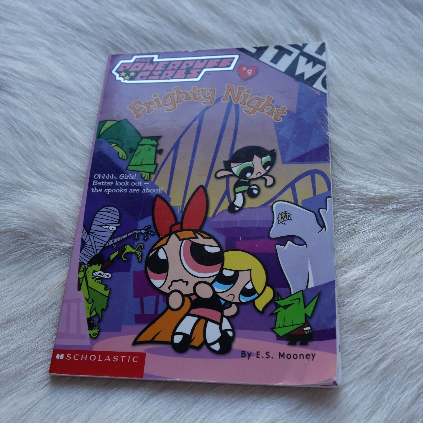 Powerpuff Girls Chapter Book #09: Frighty Night (Powerpuff Girls, Chaper Book)