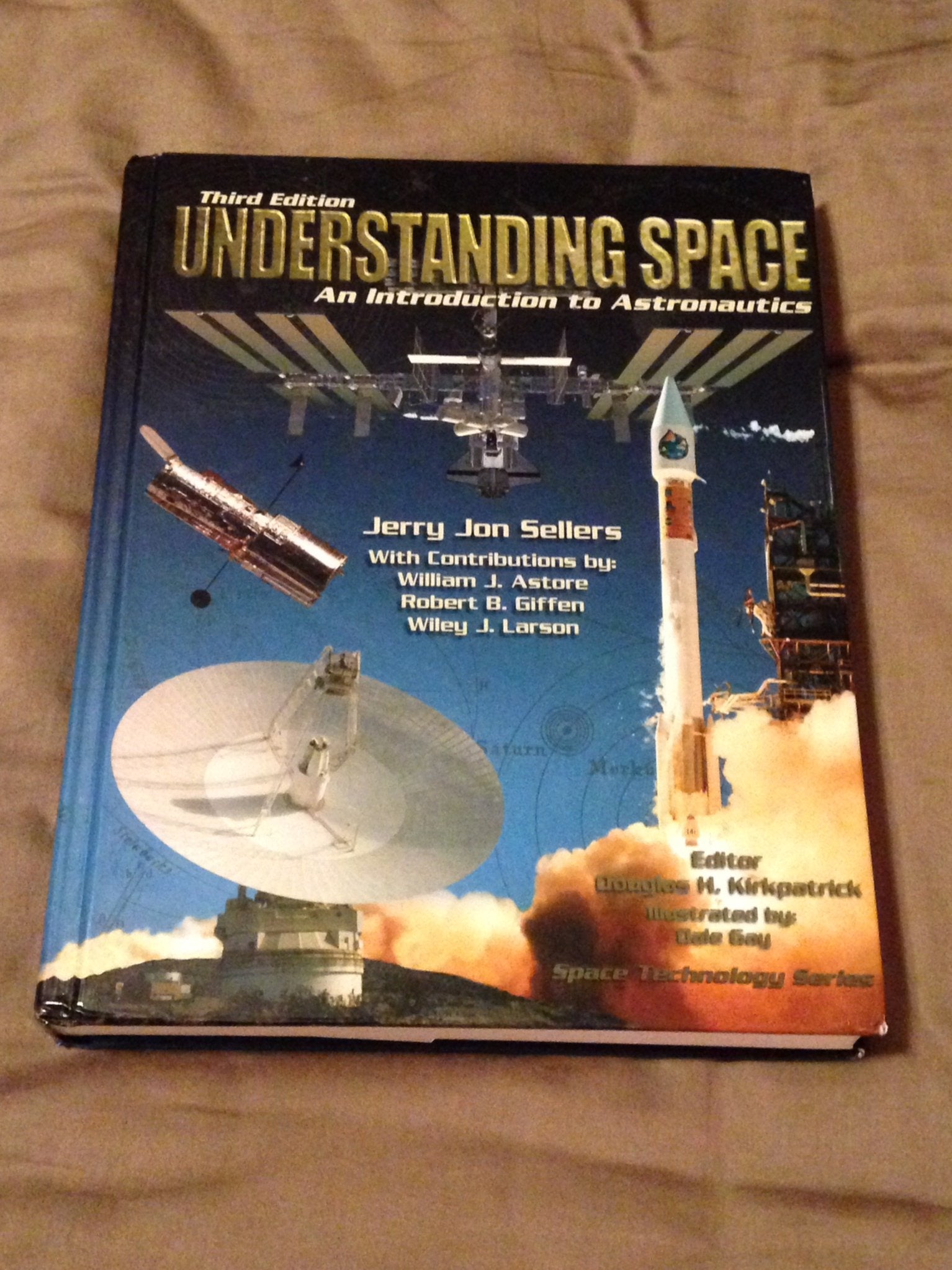 Lsc Understanding Space: An Introduction To Astronautics + Website (Space Technology),New