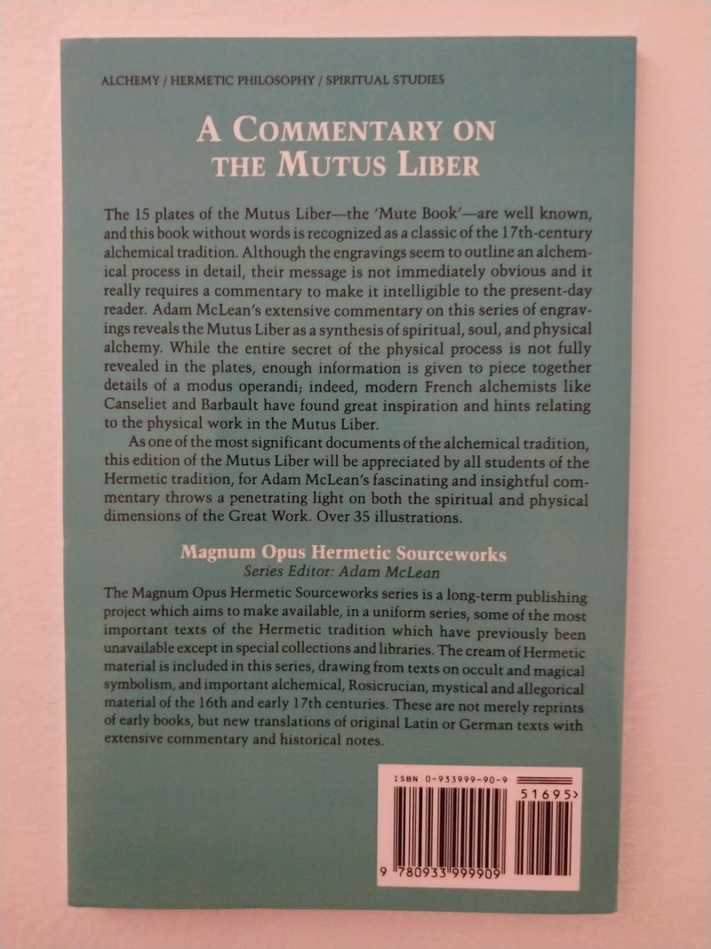 Commentary on the Mutus Liber (Hermetic Research Series),Used