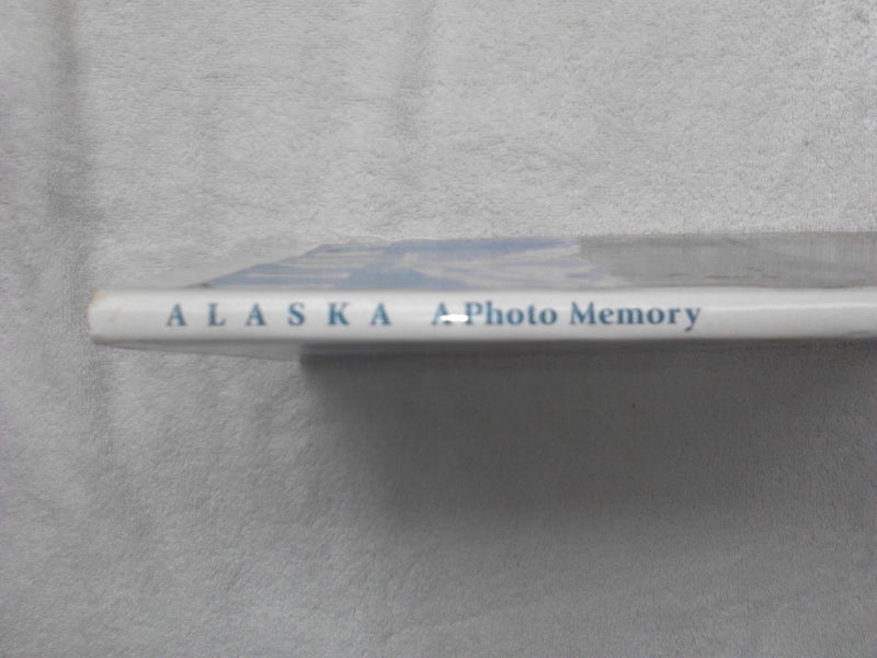 Alaska: A Photo Memory,Used