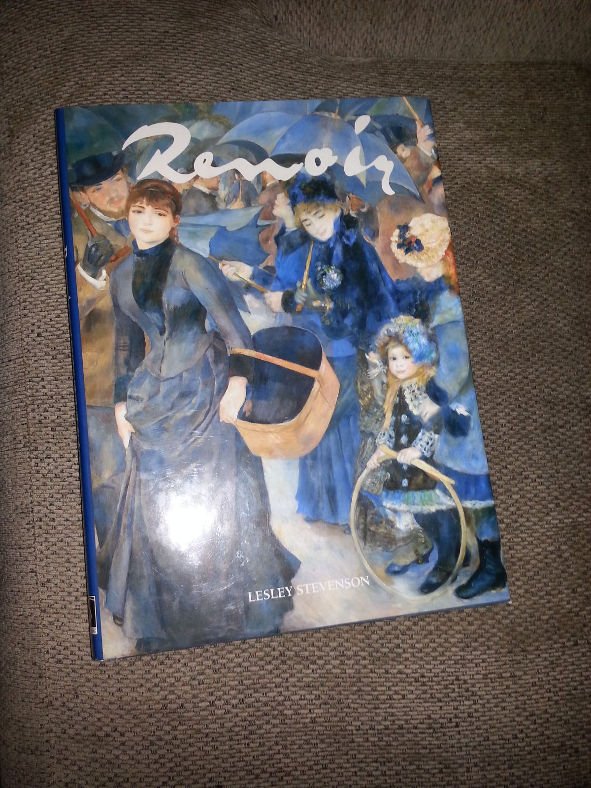 Renoir (Gallery of Art Series),Used