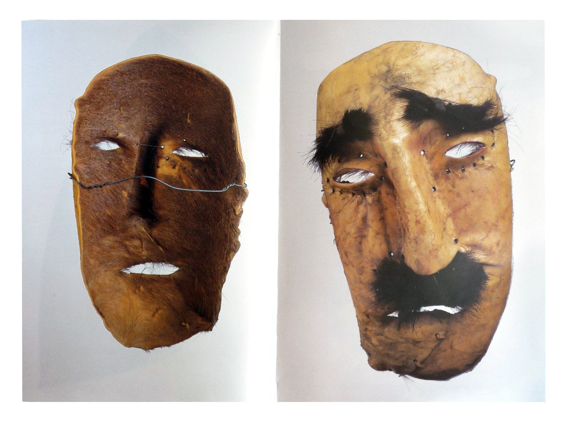 Artes de Mexico # 77. Mascaras de carnaval / Carnival Masks (Spanish and English Edition),Used
