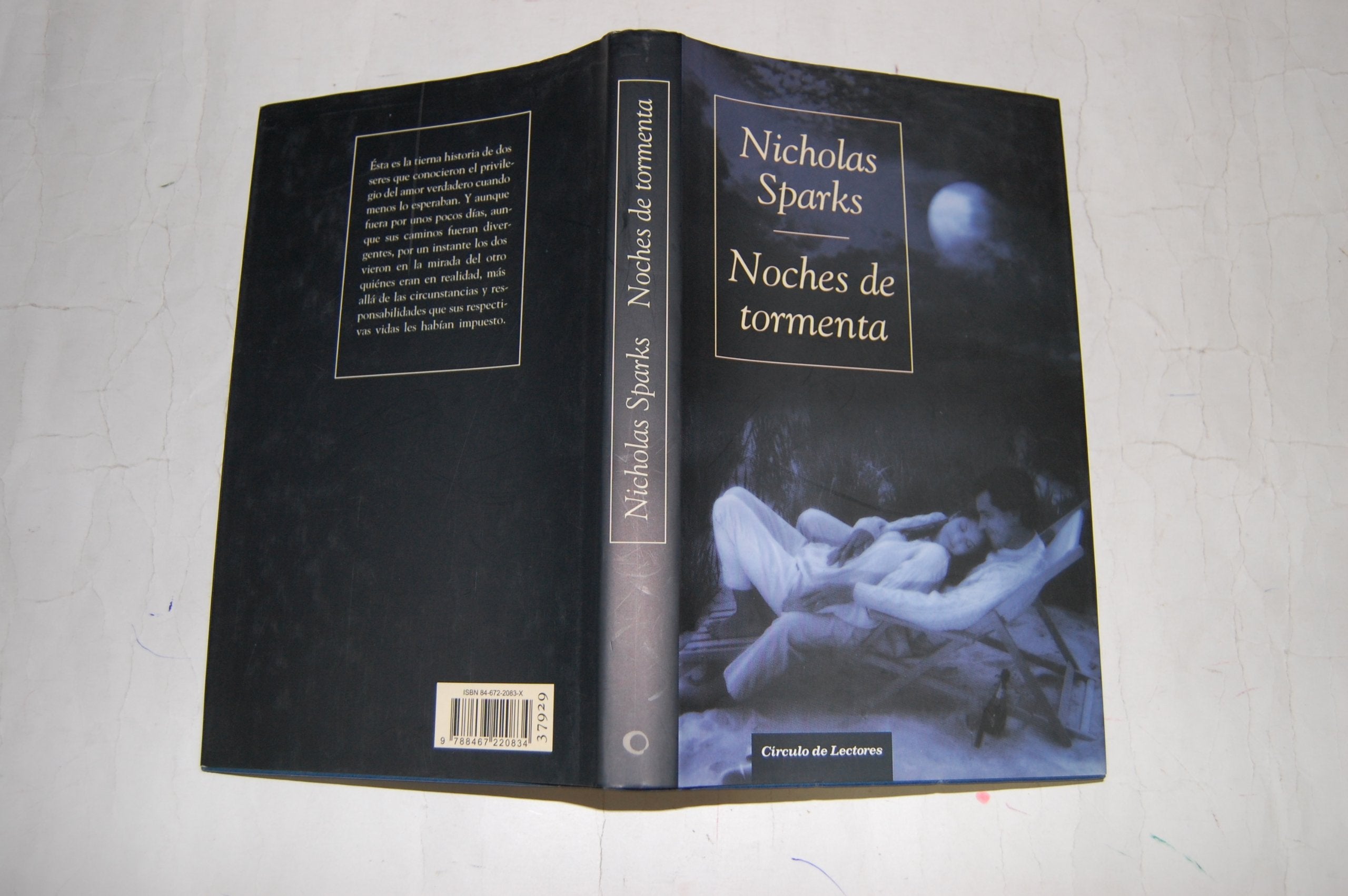 Noches de tormenta (Spanish Edition),Used