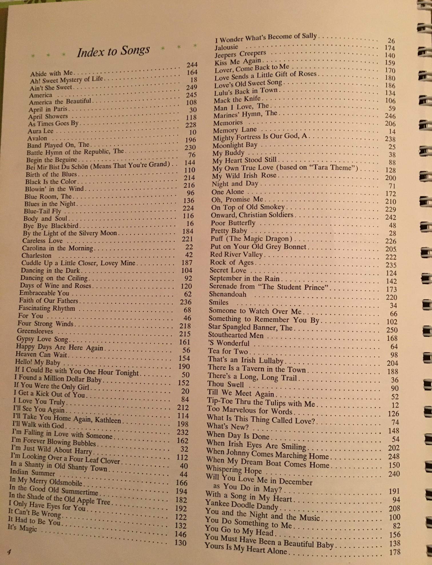 Reader's Digest: Family Songbook,Used