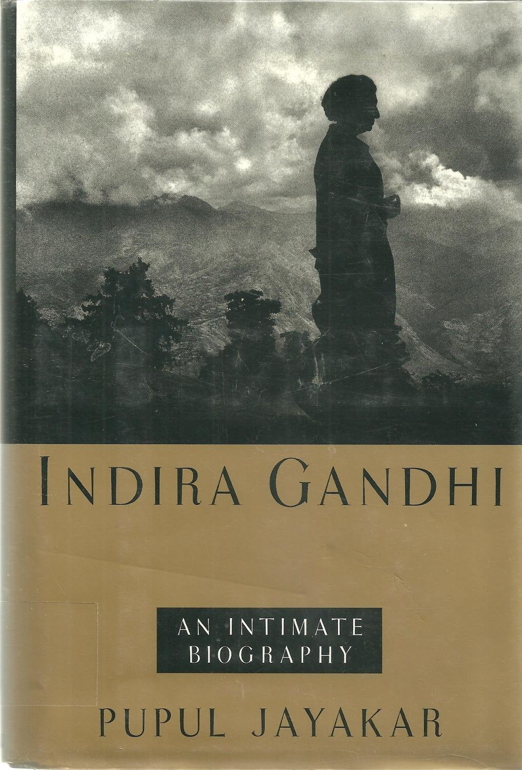 INDIRA GANDHI: An Intimate Biography,Used