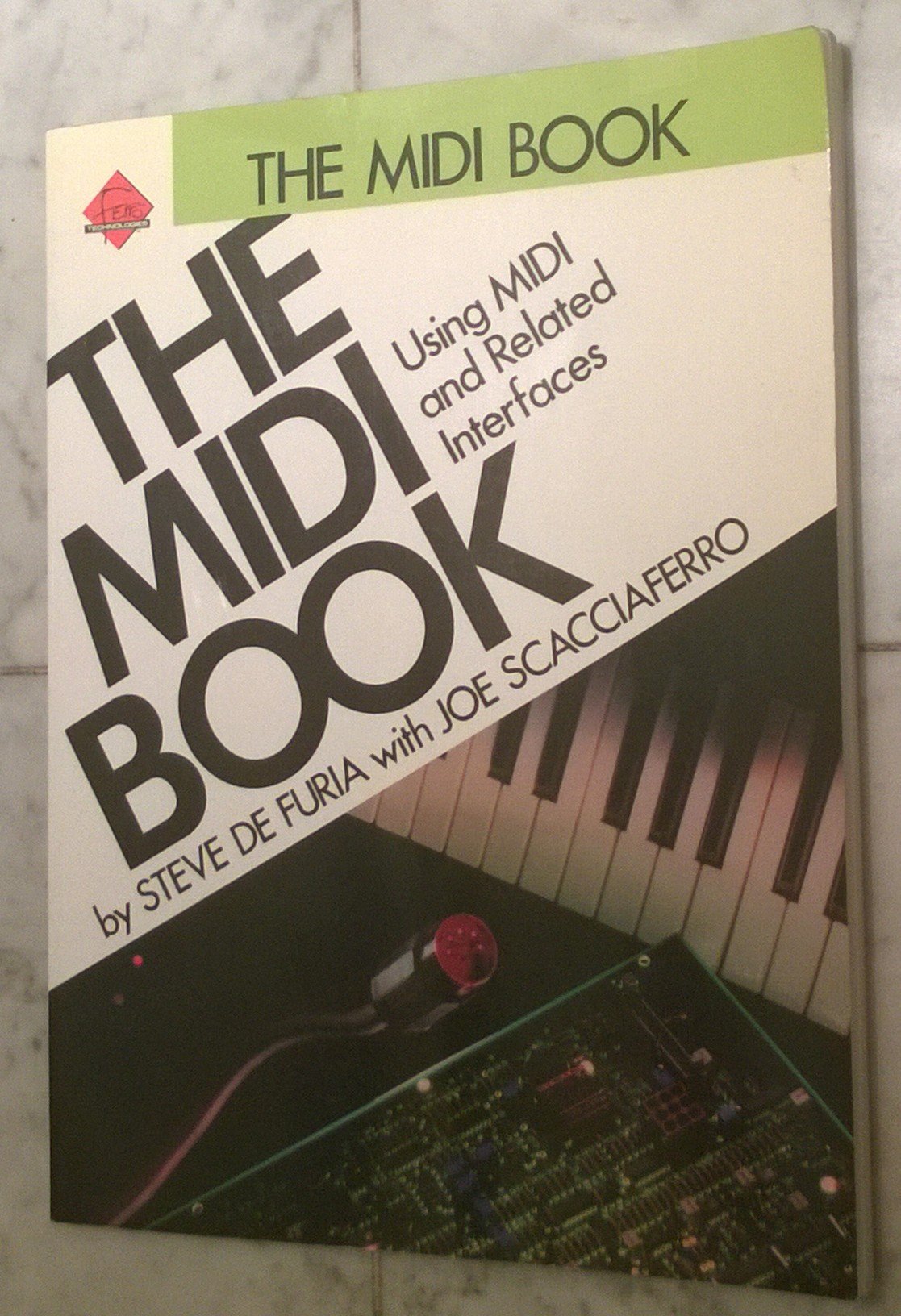 The MIDI Book (Syntharts Series),Used