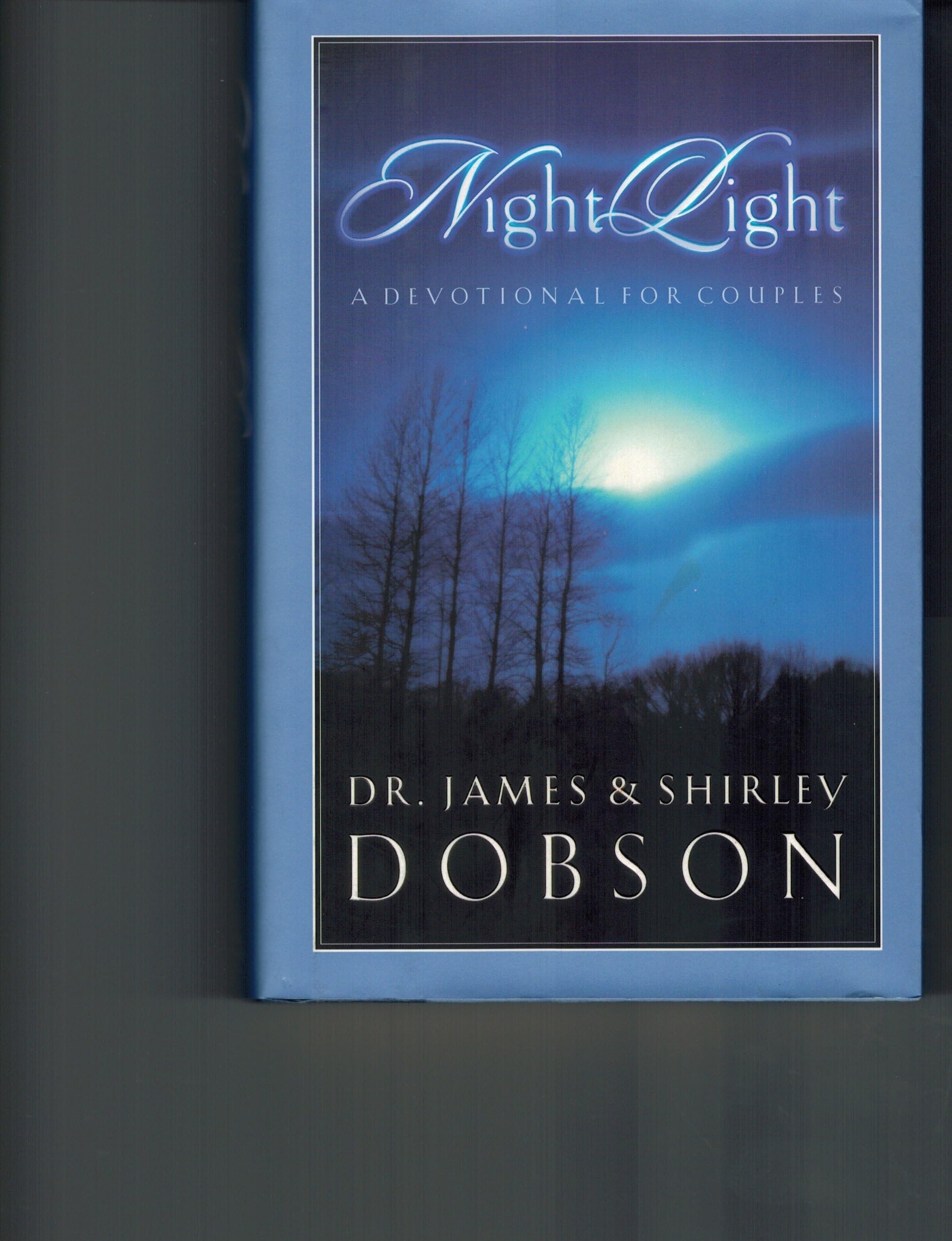 Night Light: A Devotional for Couples,New