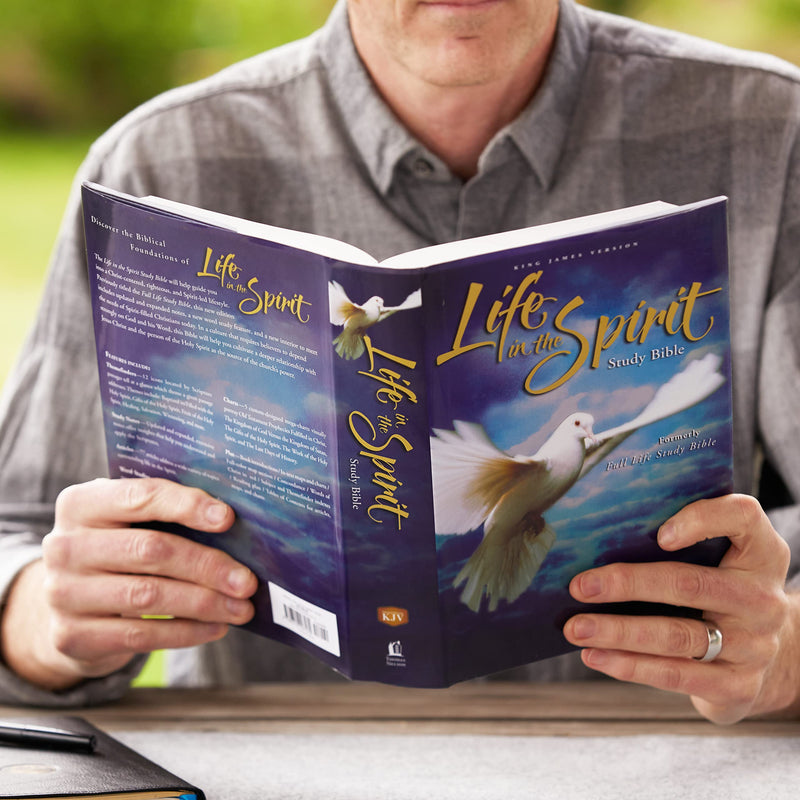 KJV, Life in the Spirit Study Bible, Hardcover, Red Letter: Formerly Full Life Study,Used