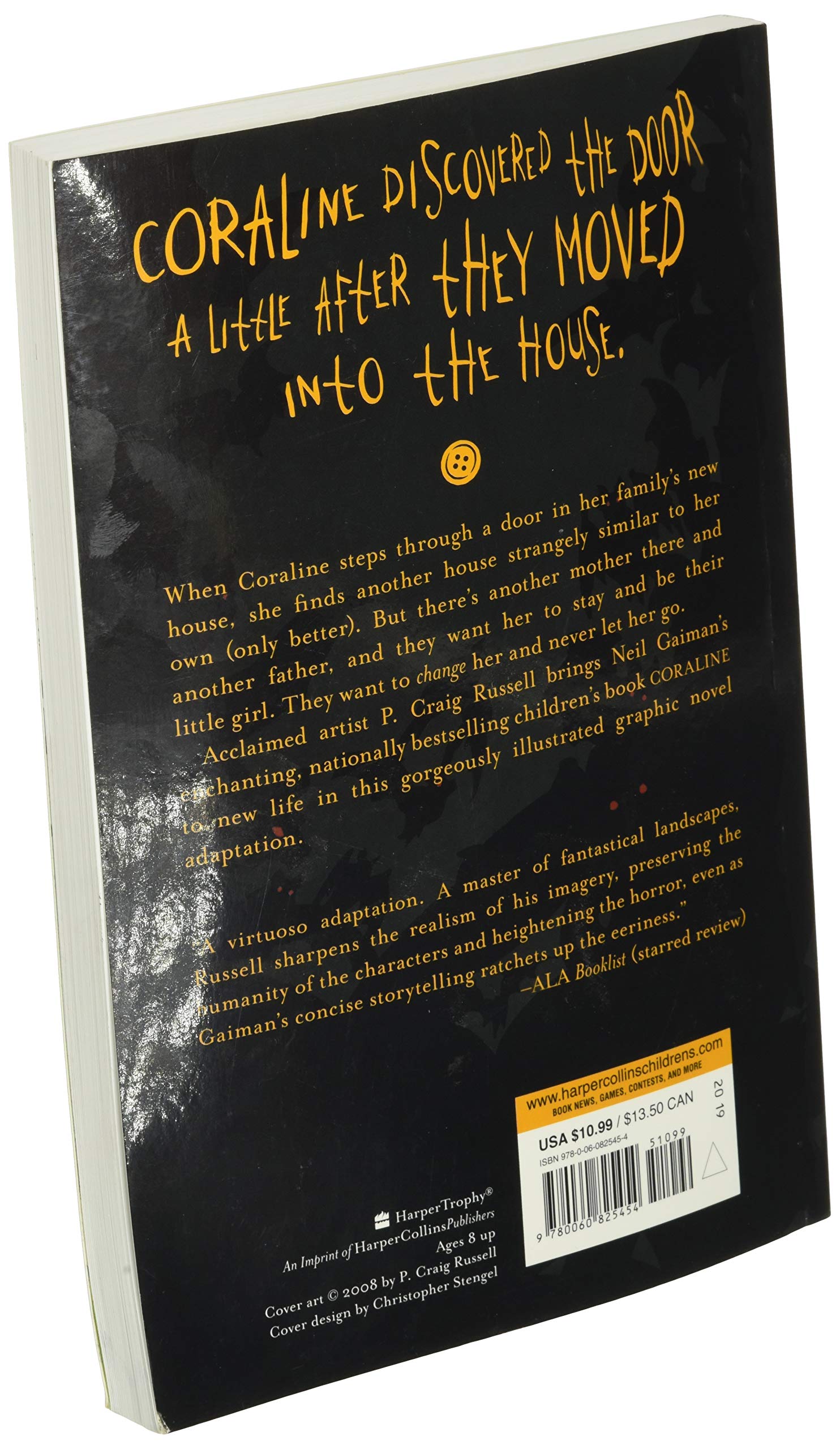 Coraline: The Graphic Novel-used