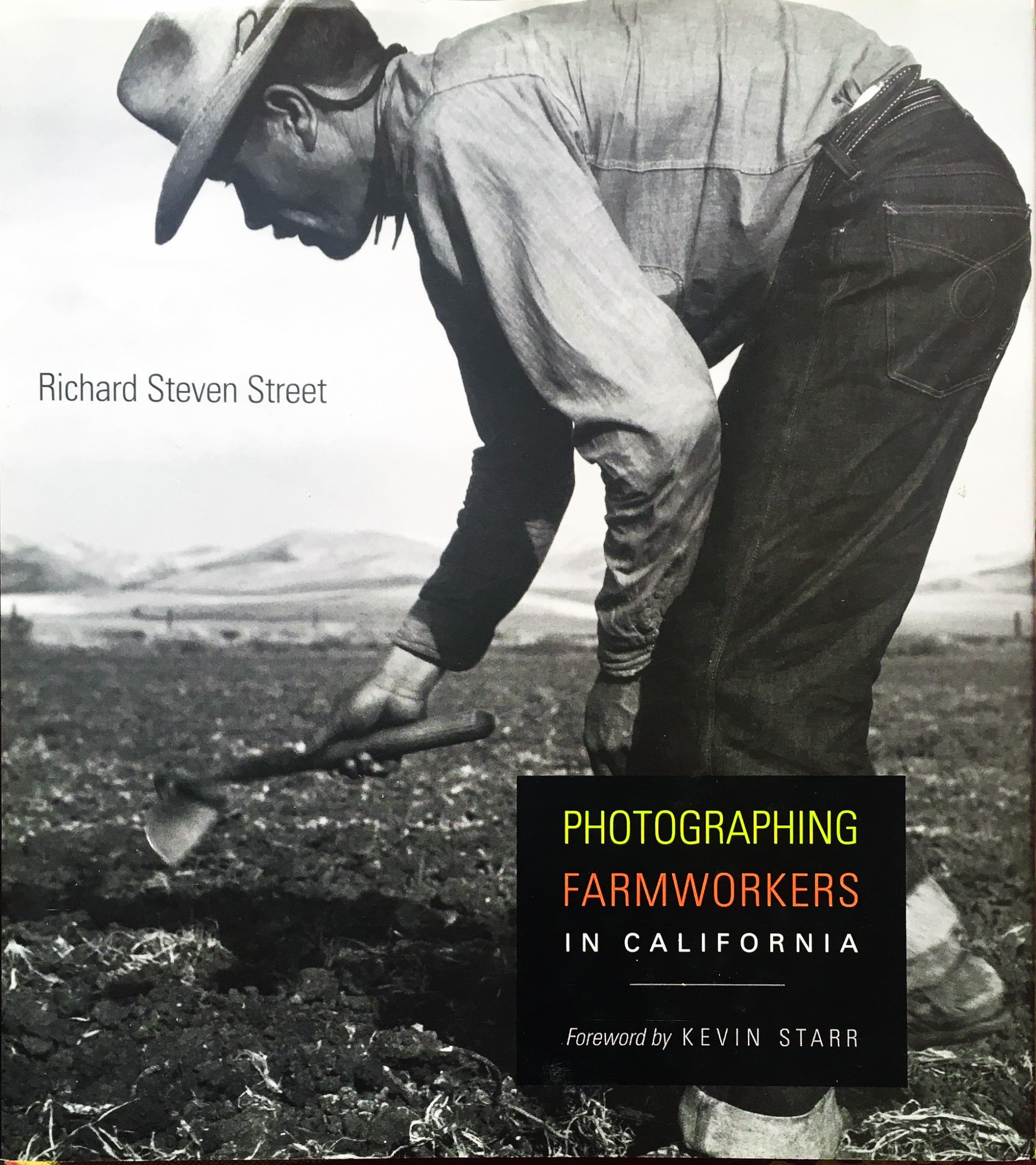 Photographing Farmworkers In California,Used
