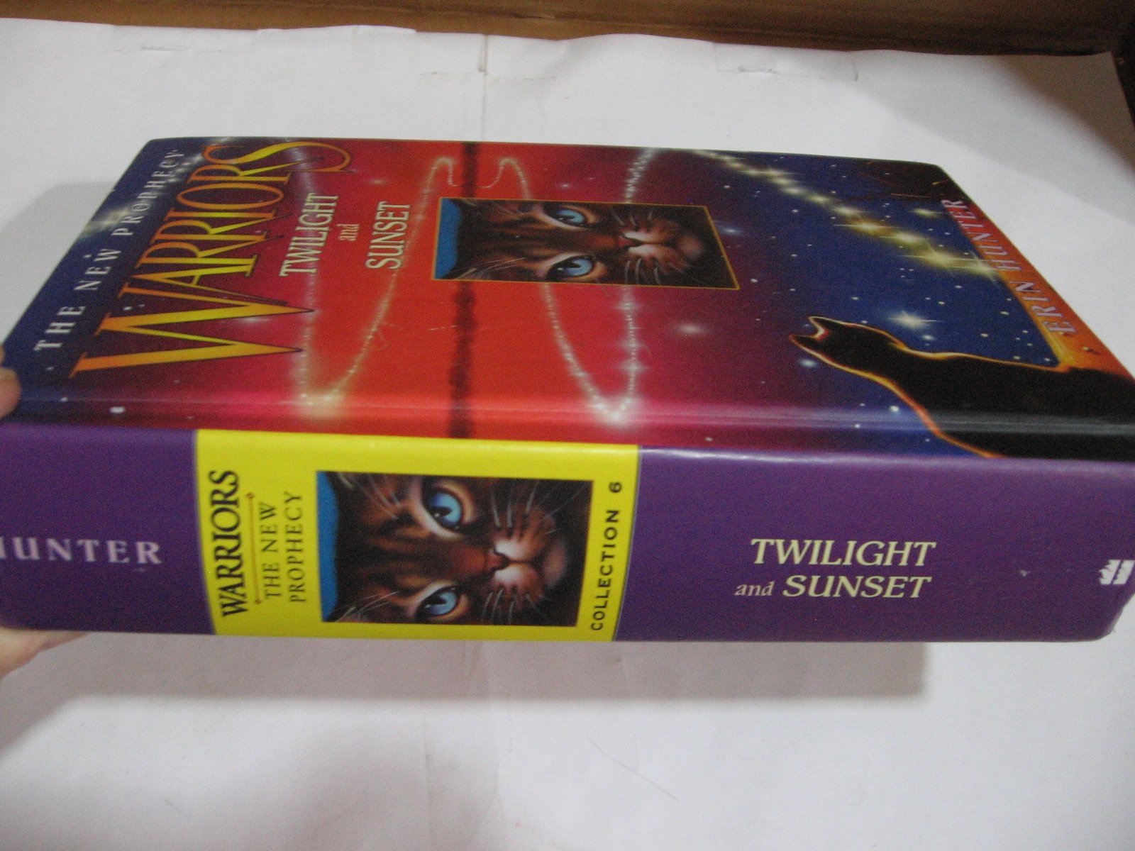 Twilight & Sunset (Warriors: The New Prophecy, #5 and #6),Used
