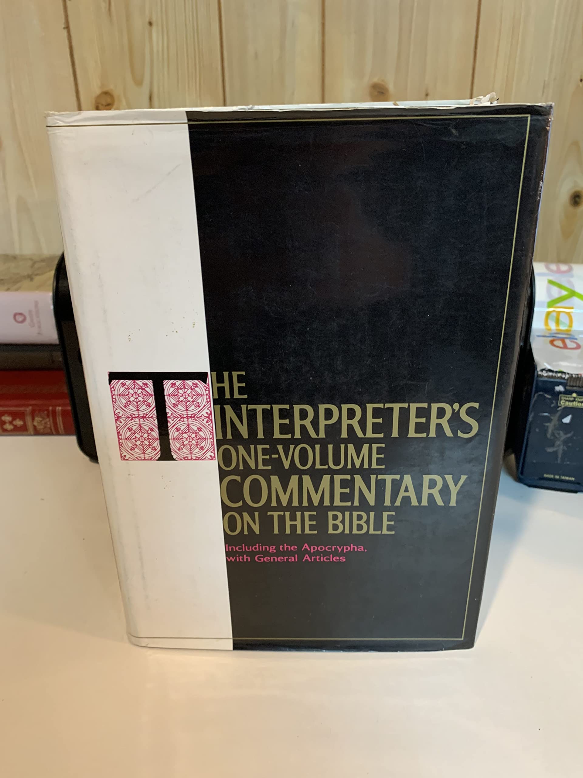 The Interpreter's OneVolume Commentary on the Bible,Used