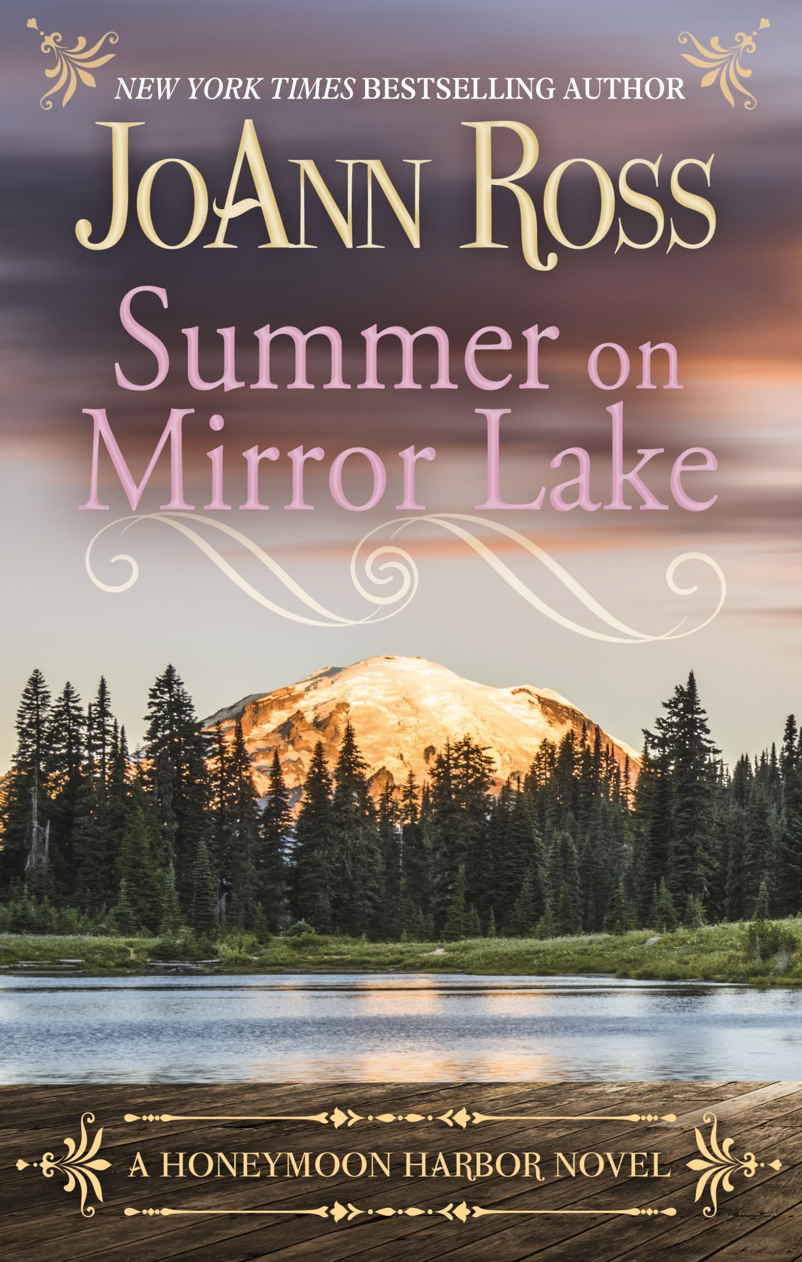 Summer on Mirror Lake (A Honeymoon Harbor Novel),Used