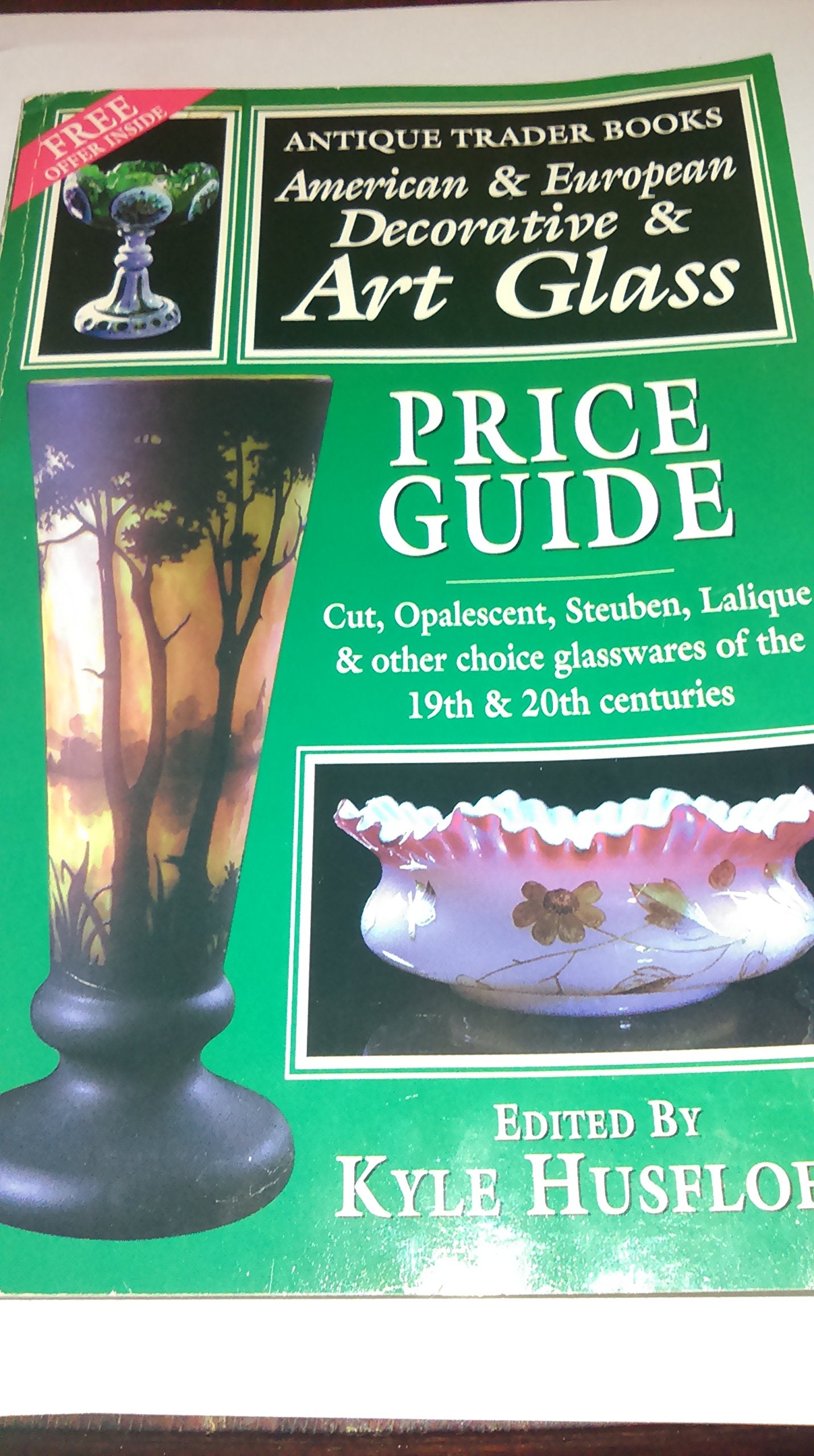 American & European Decorative & Art Glass Price Guide,Used