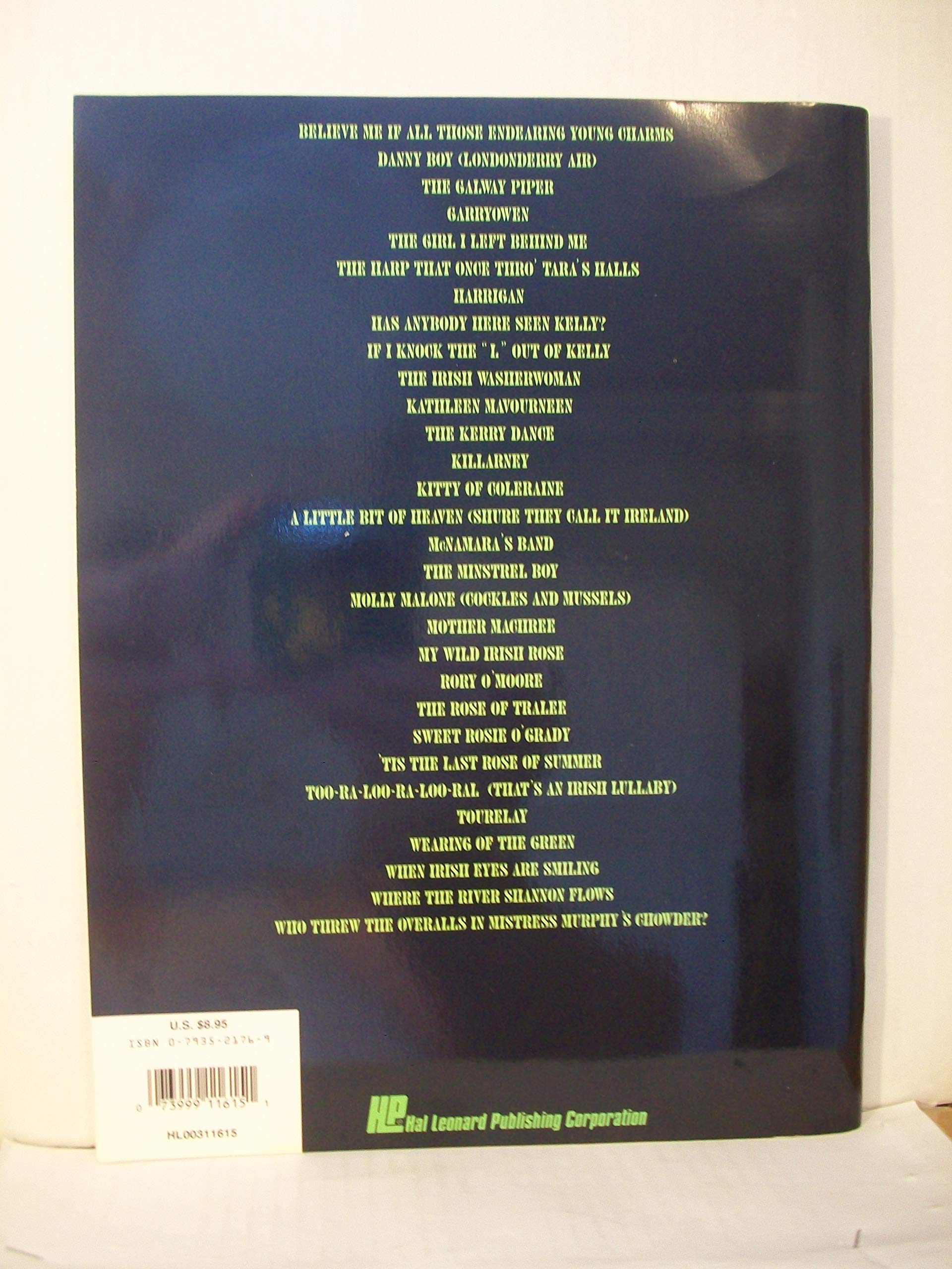 Irish Favorites Piano, Vocal and Guitar Chords,Used