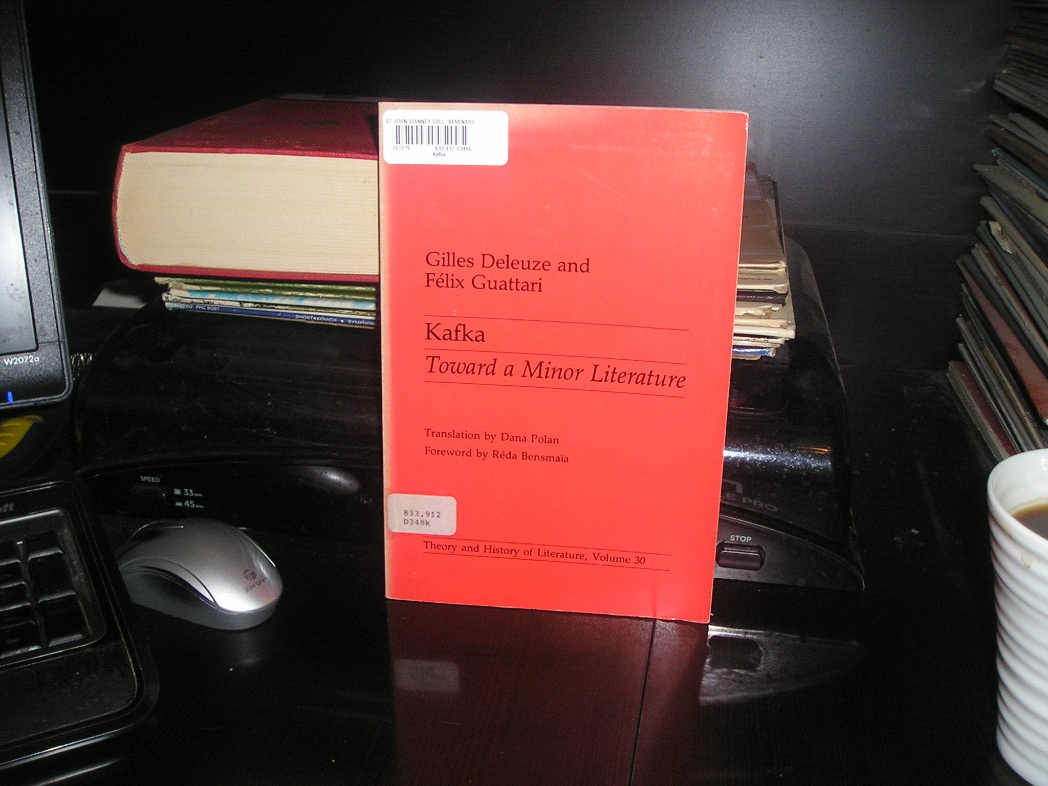 Kafka: Toward A Minor Literature (Volume 30) (Theory And History Of Literature),New
