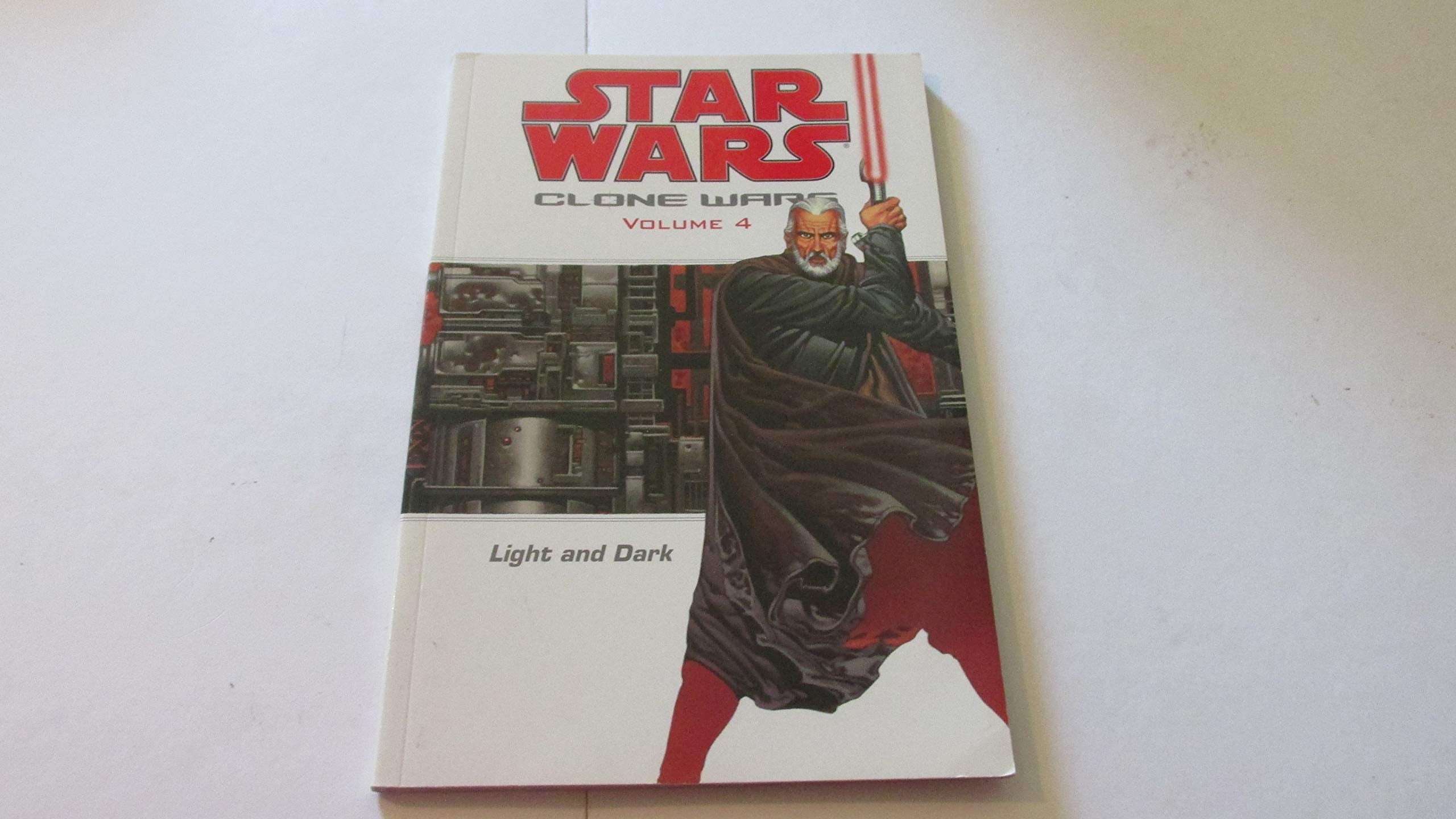 Light and Dark (Star Wars: Clone Wars, Vol. 4),Used