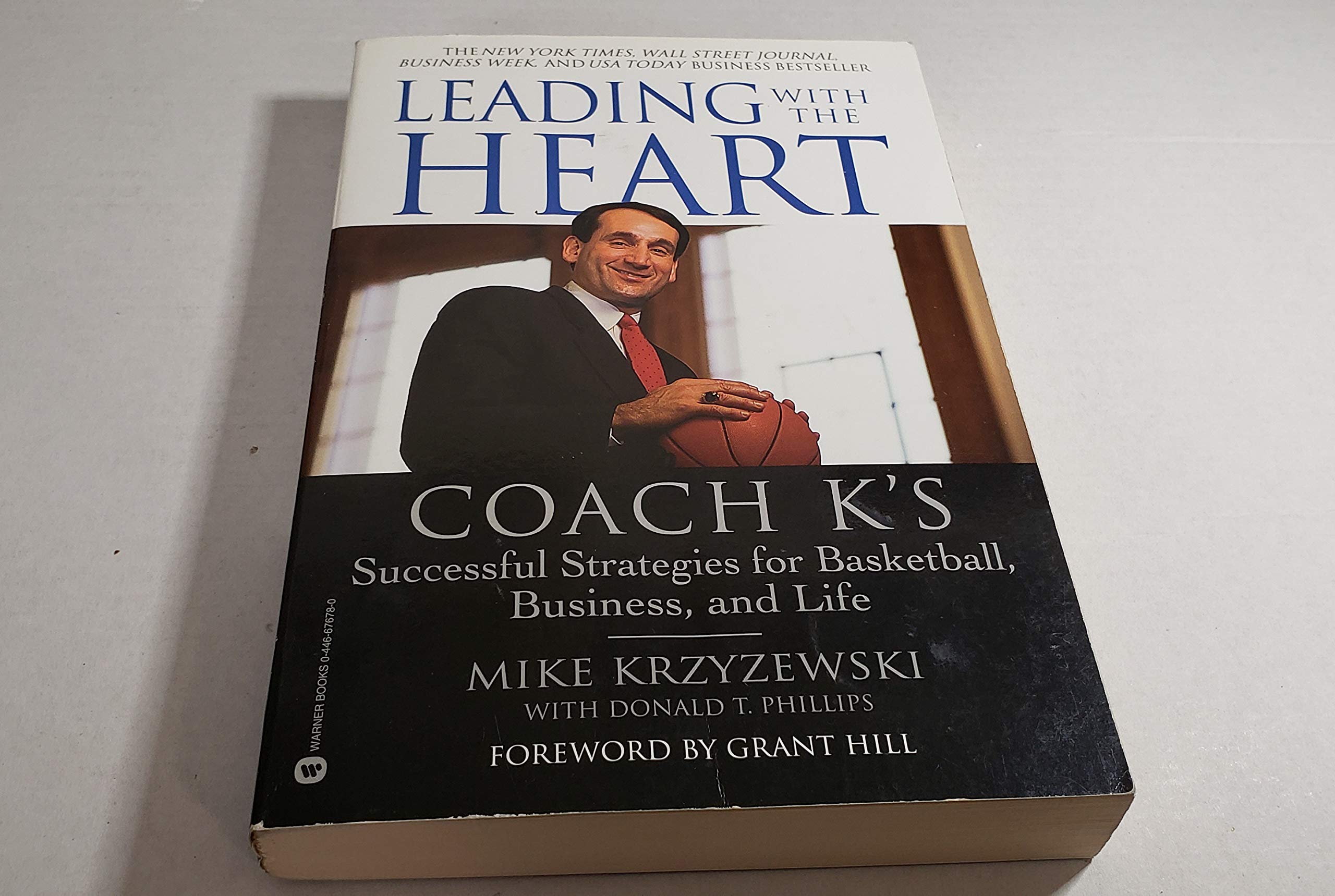 Leading with the Heart: Coach K's Successful Strategies for Basketball, Business, and Life,New