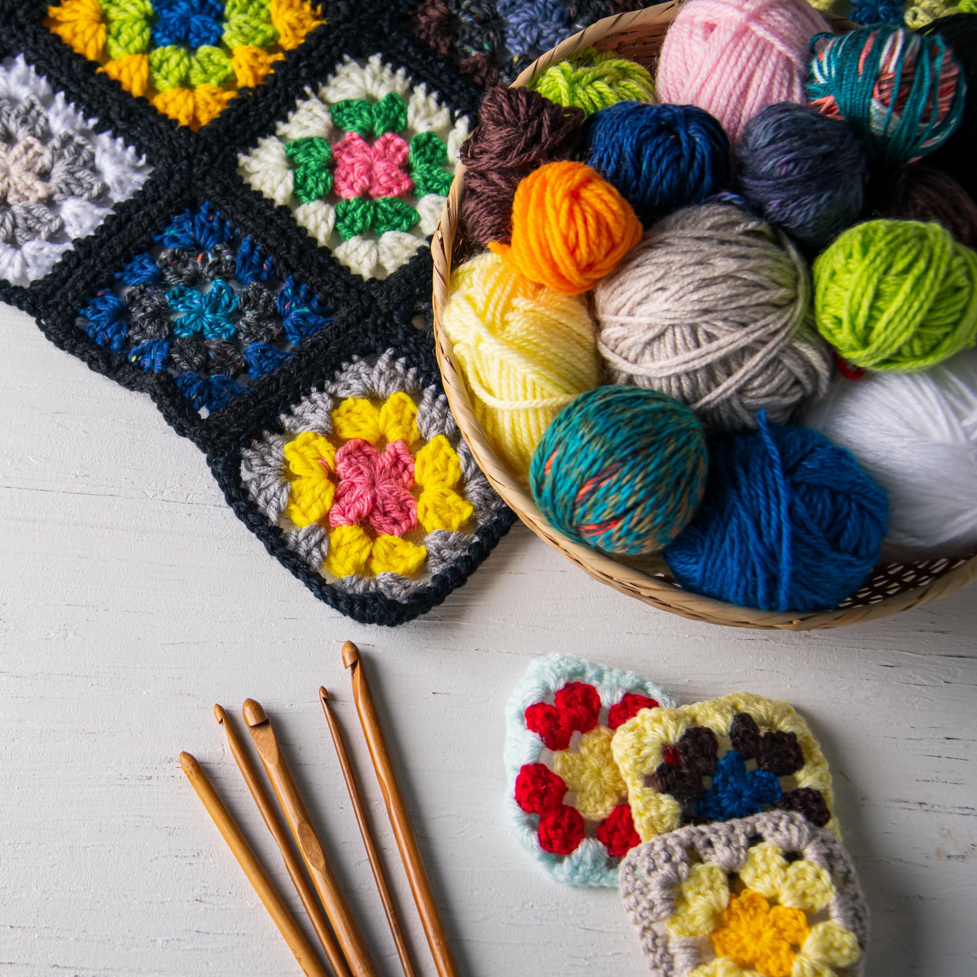 99 Granny Squares To Crochet (Leisure Arts #3078),Used