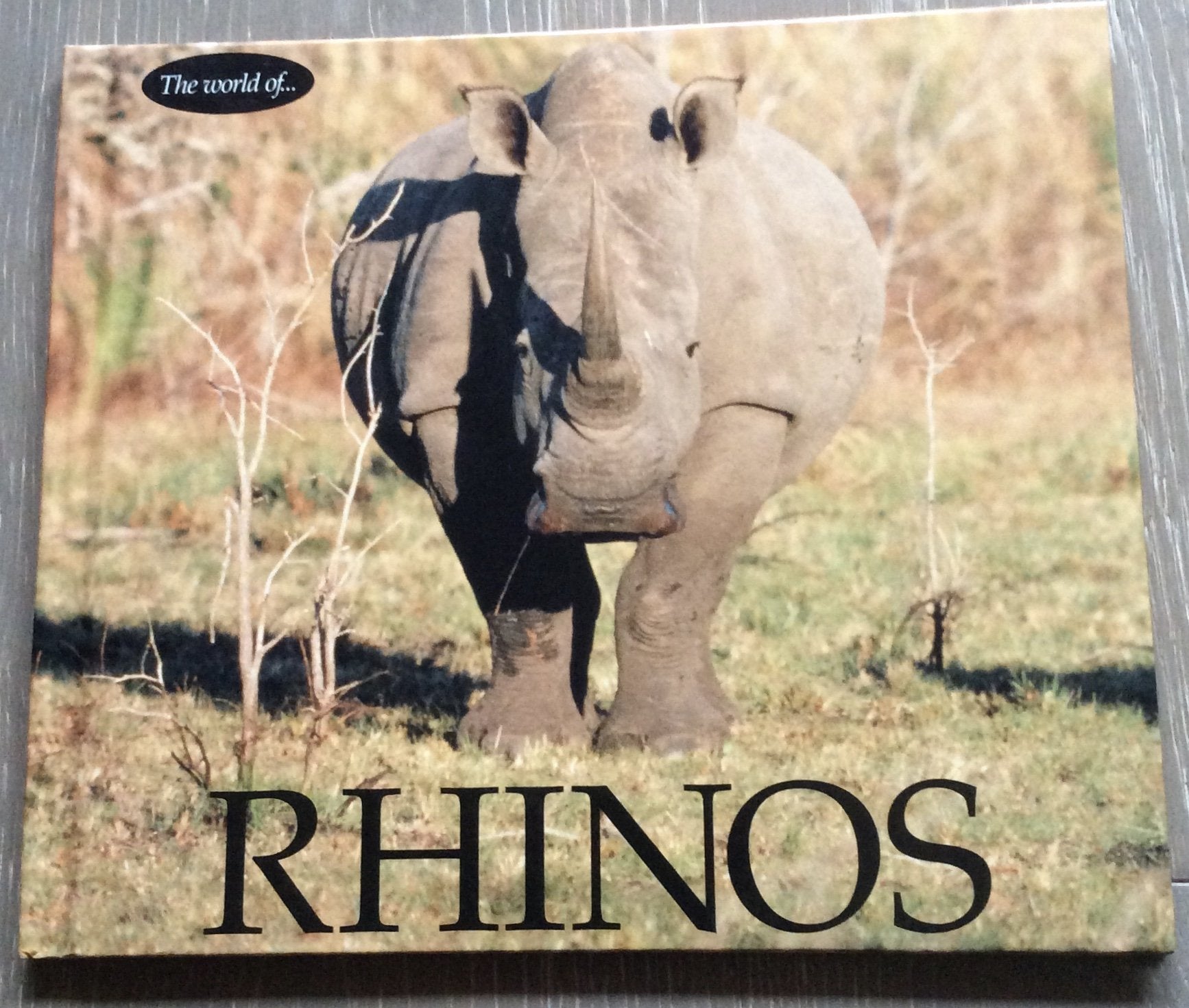 Rhinos : Naturebooks Series,Used