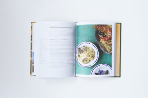 Summers Under The Tamarind Tree: Recipes And Memories From Pakistan,New