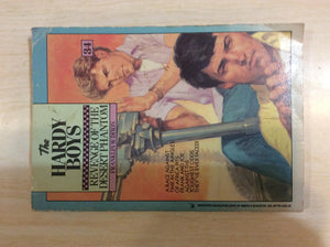 Revenge of the Desert Phantom (The Hardy Boys #84),Used