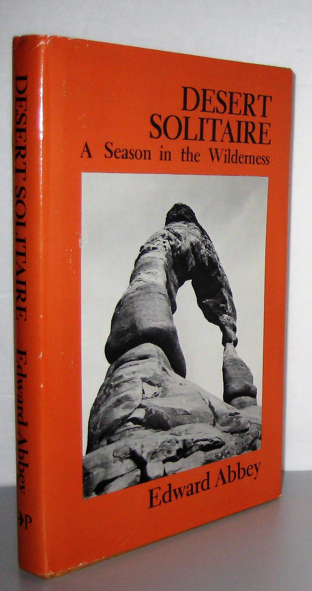 Desert Solitaire: A Season In The Wilderness,Used
