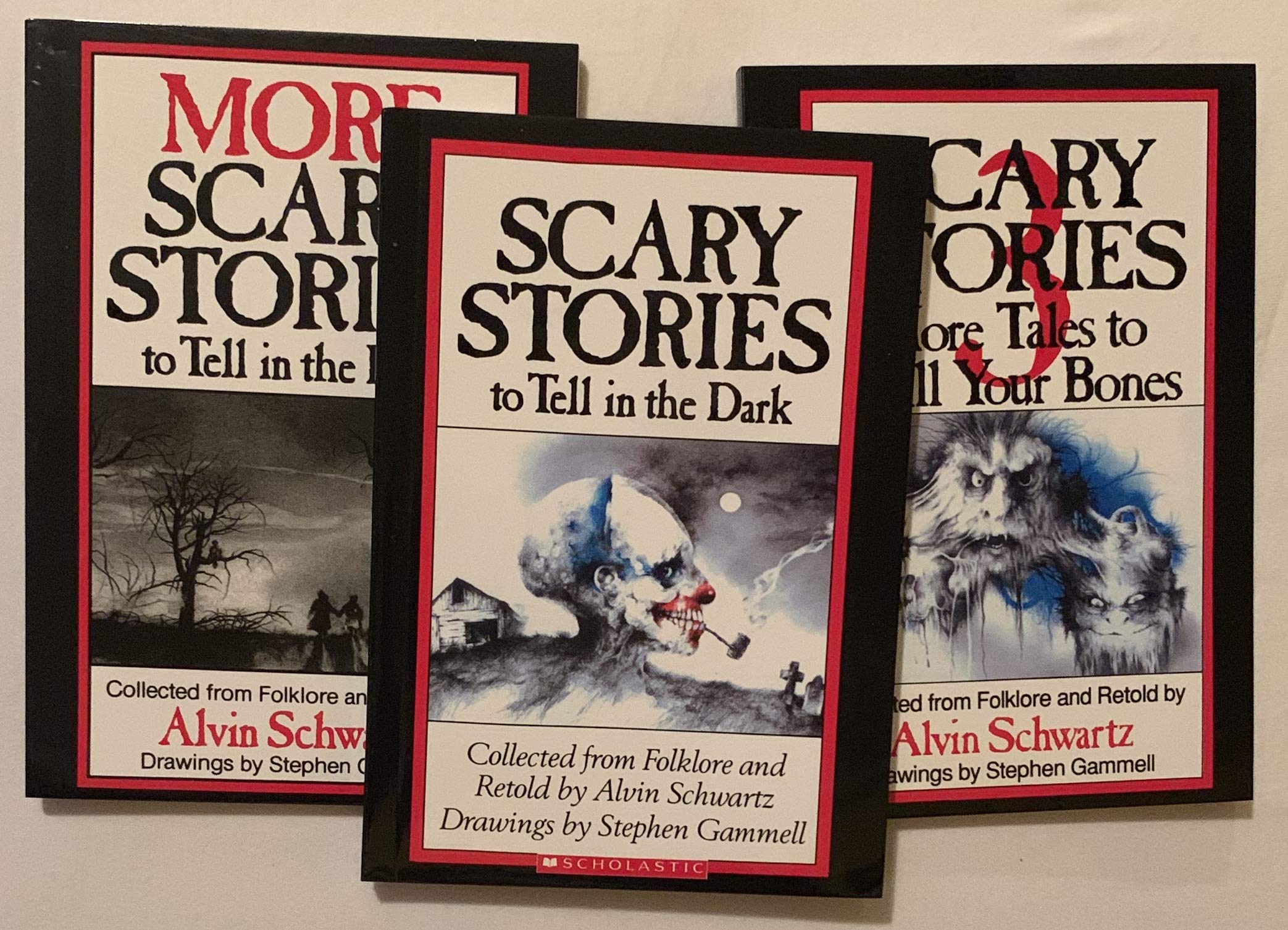 Scary Stories To Tell In The Dark: Collected From American Folklore,Used