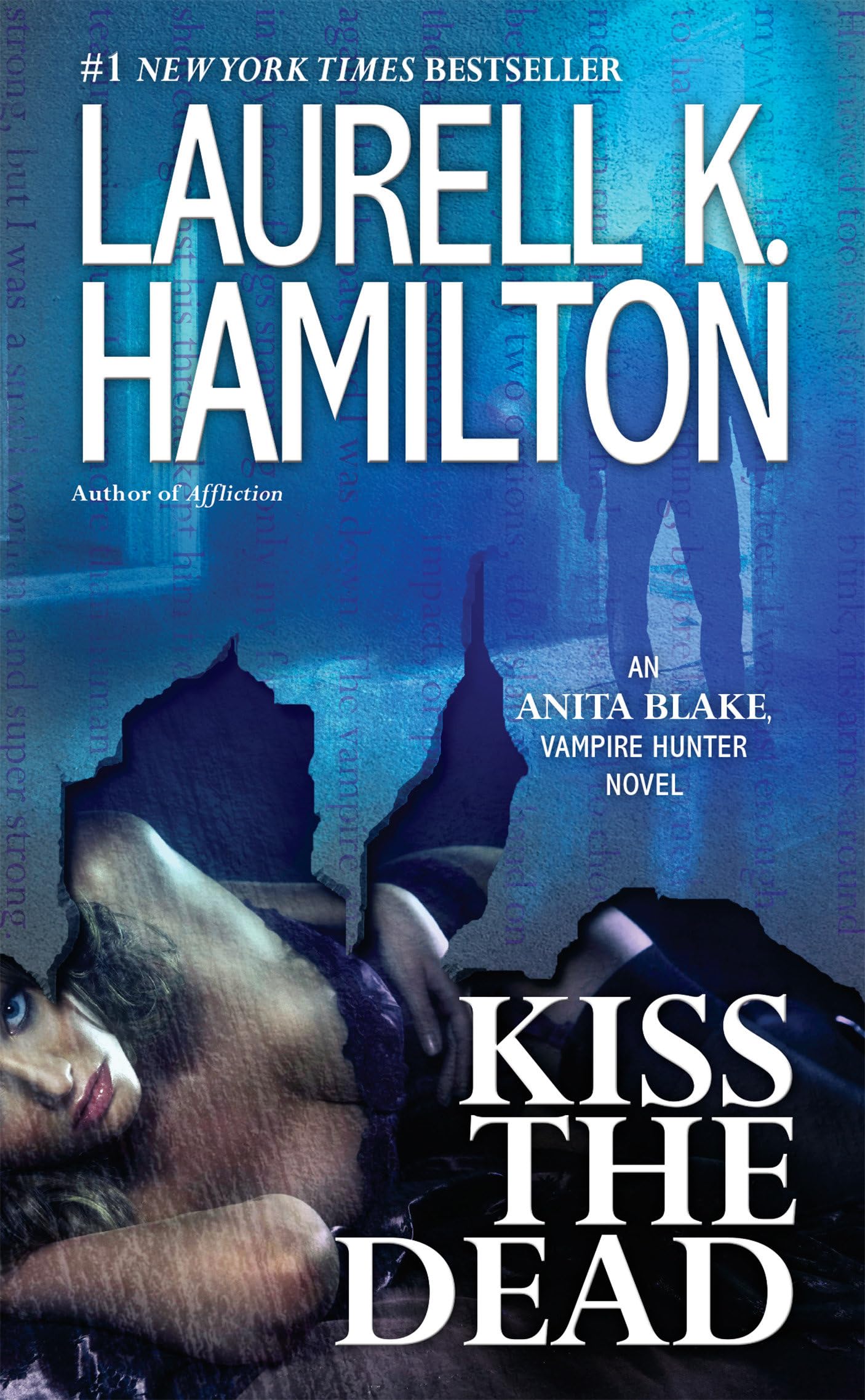 Kiss the Dead: An Anita Blake, Vampire Hunter Novel,New