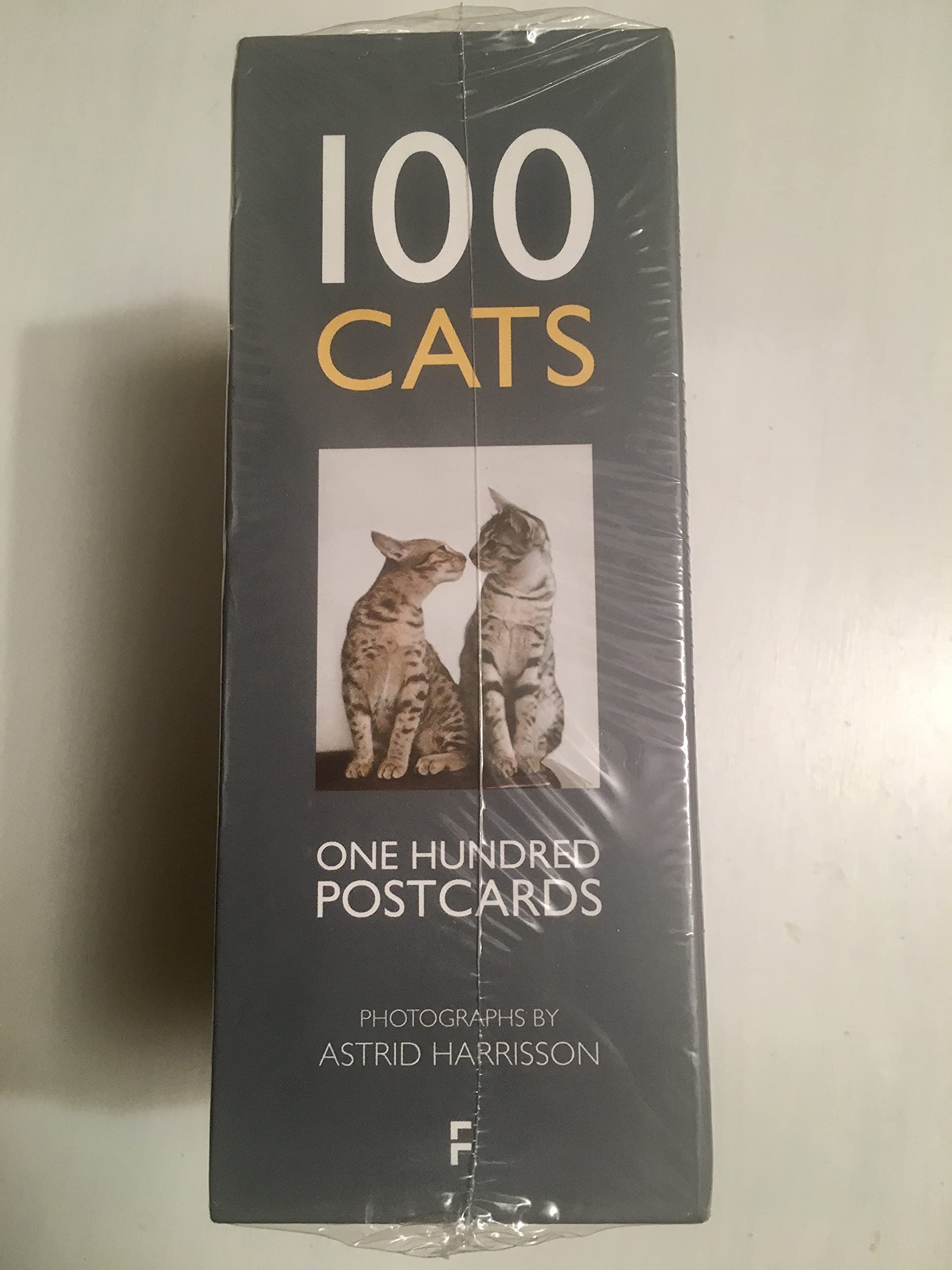 100 Cats in a Box: One Hundred Postcards,Used