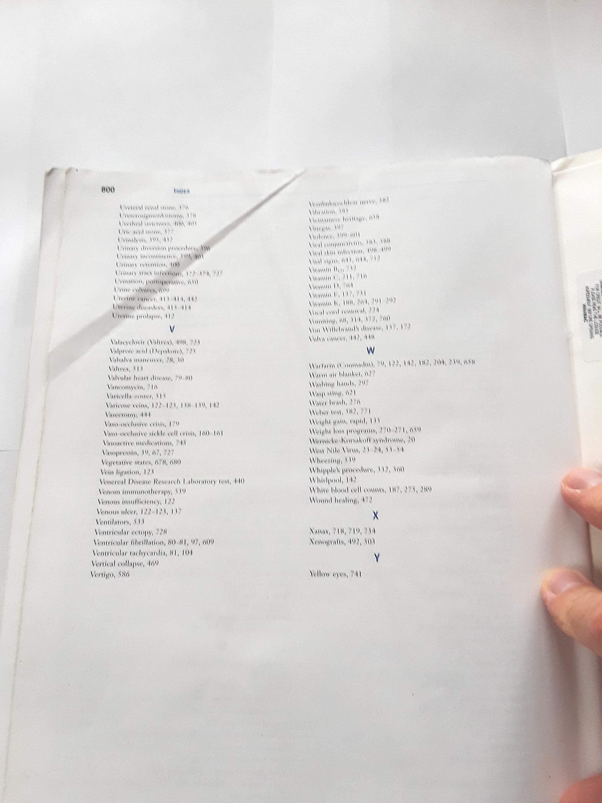 MedSurg Success: A Q&A Review Applying Critical Thinking to Test Taking (Davis's Success),Used