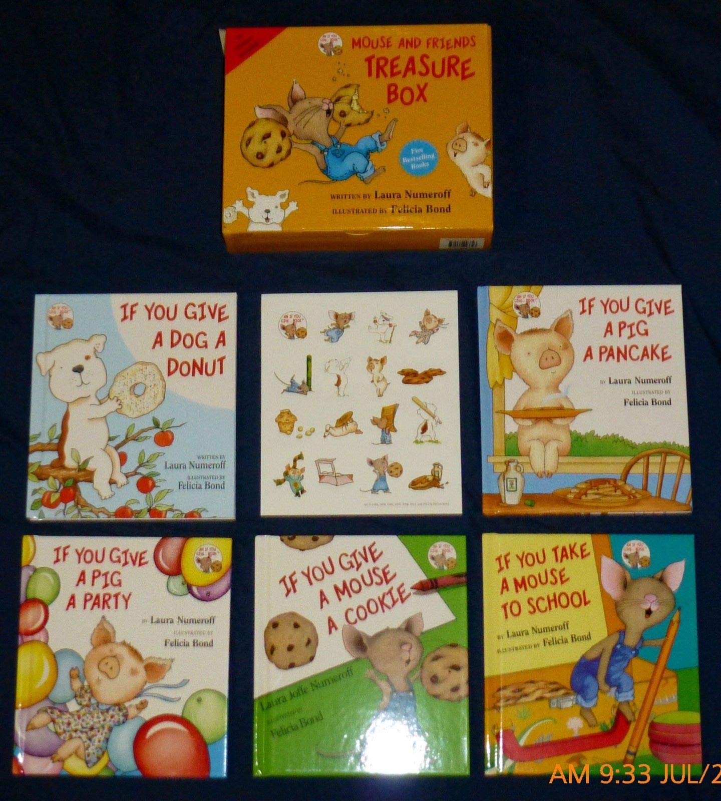 mouse and friends treasure box (5 books in box set),Used