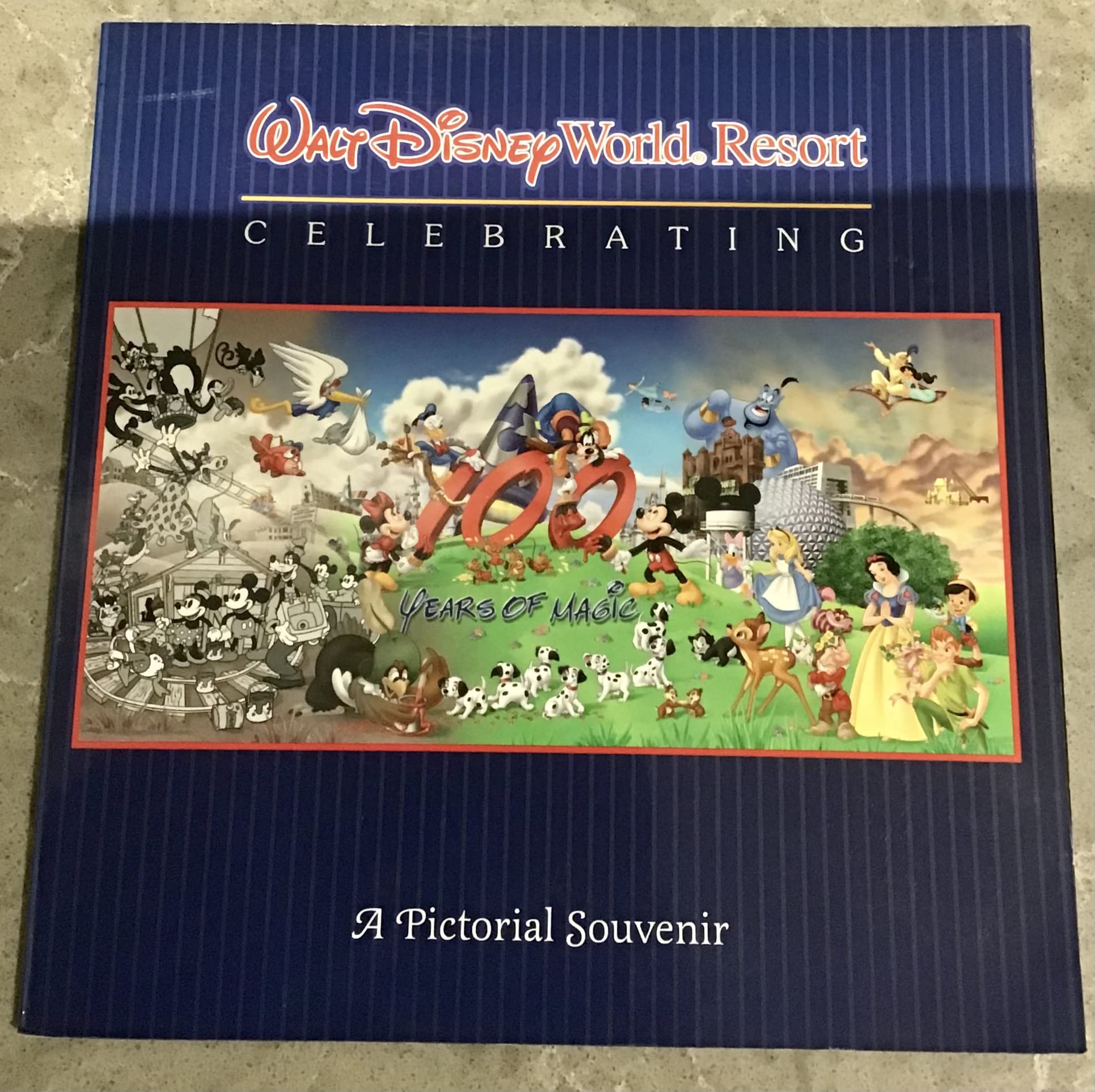 Walt Disney World Resort 100 Years of Magic (Disney World Edition) Walt Disney World Resort 100 Years of Magic (A Disney Parks S,Used