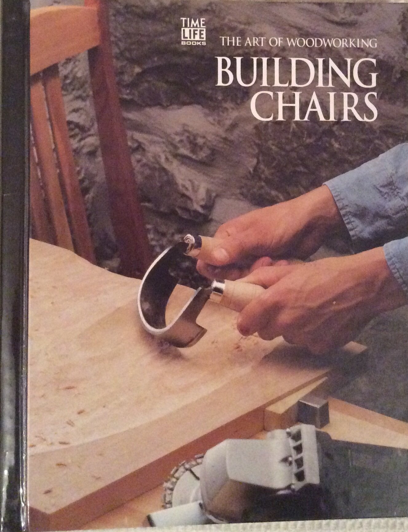 Building Chairs (Art Of Woodworking),Used