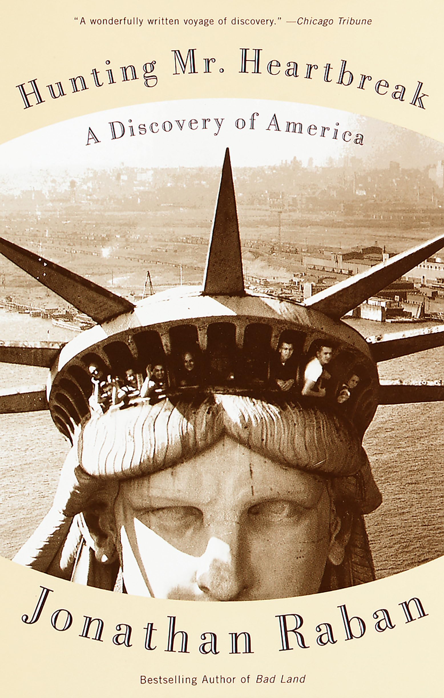 Hunting Mister Heartbreak: A Discovery Of America (Vintage Departures Edition),Used