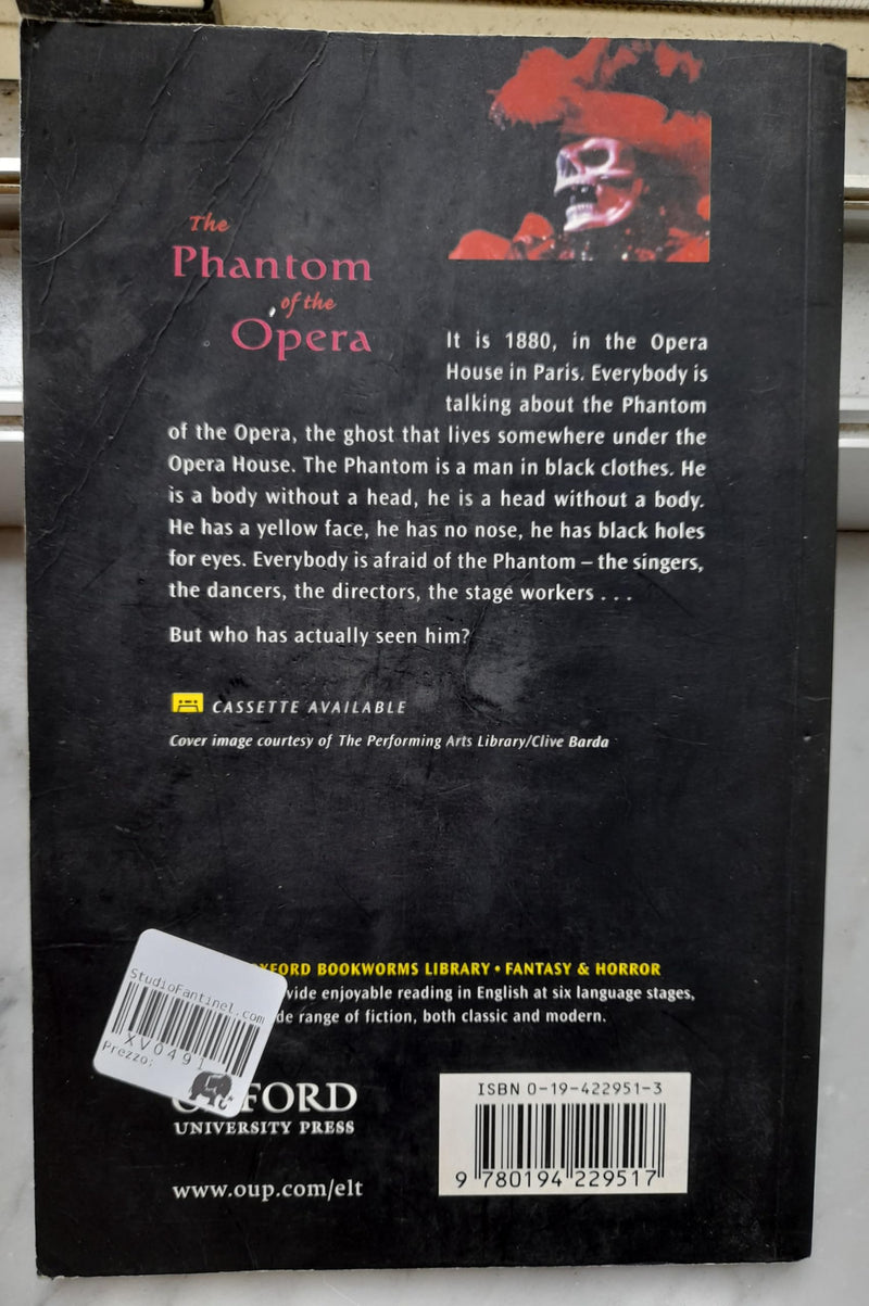 The Oxford Bookworms Library Level 1: Stage 1: 400 Word VocabularyThe ^APhantom of the Opera,Used