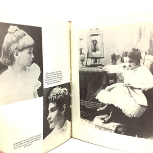 Helen And Teacher: The Story Of Helen Keller And Anne Sullivan Macy (Radcliffe Biography Series),New