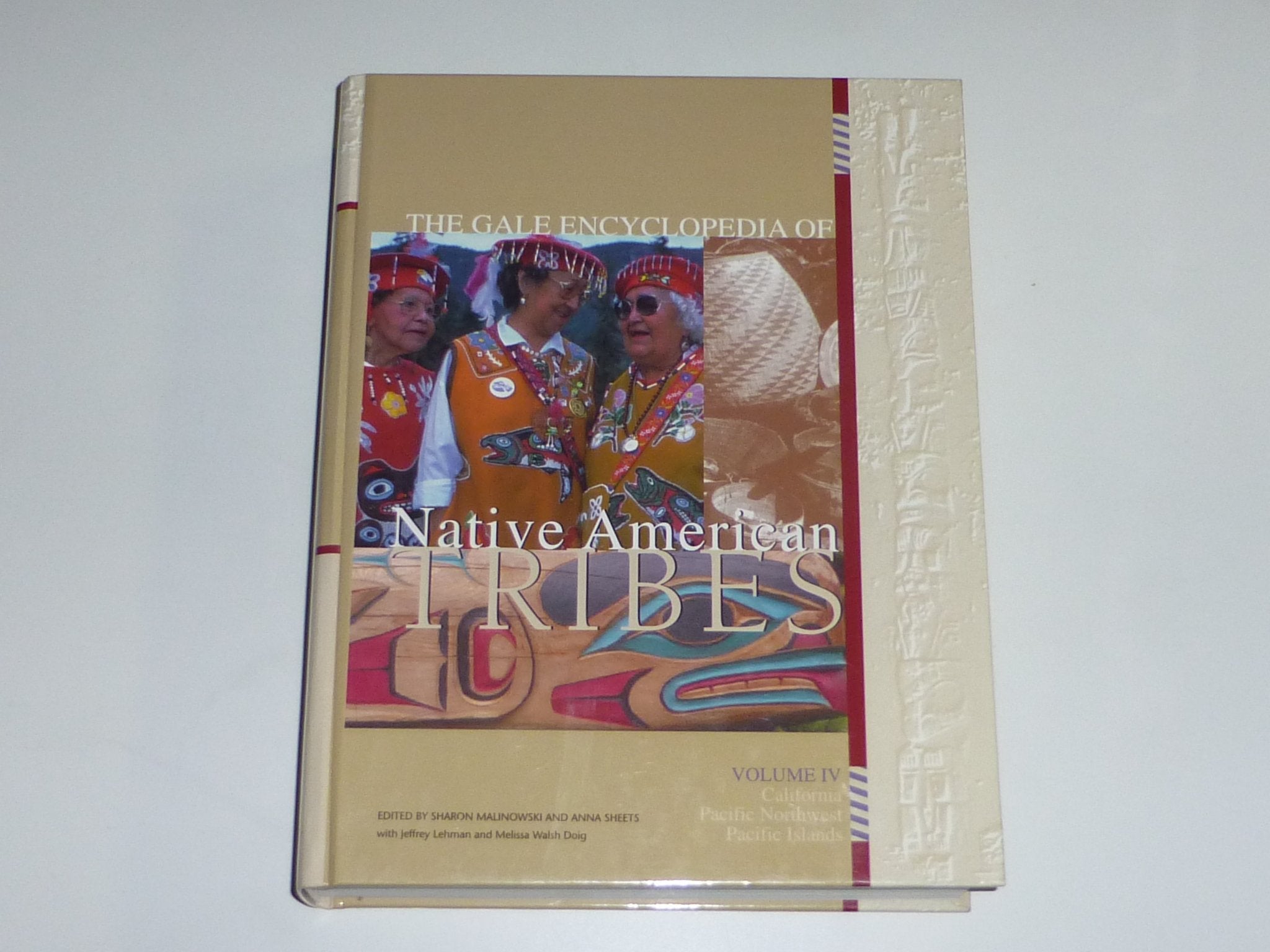 Gale Encyclopedia of Native American Tribes, Volume 4: California, Pacific Northwest, Pacific Islands,Used