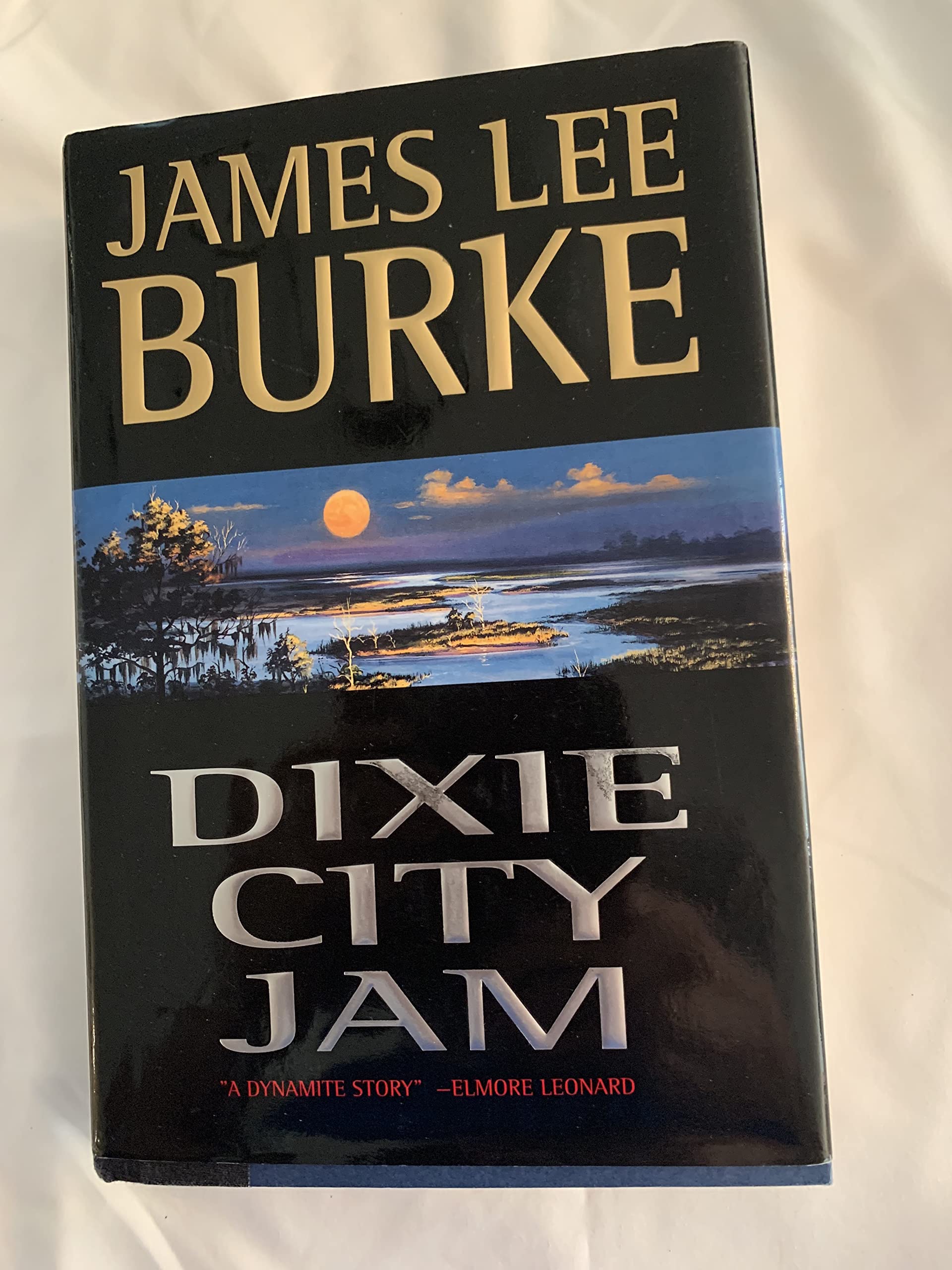 Dixie City Jam (Robicheaux, Book 7),Used